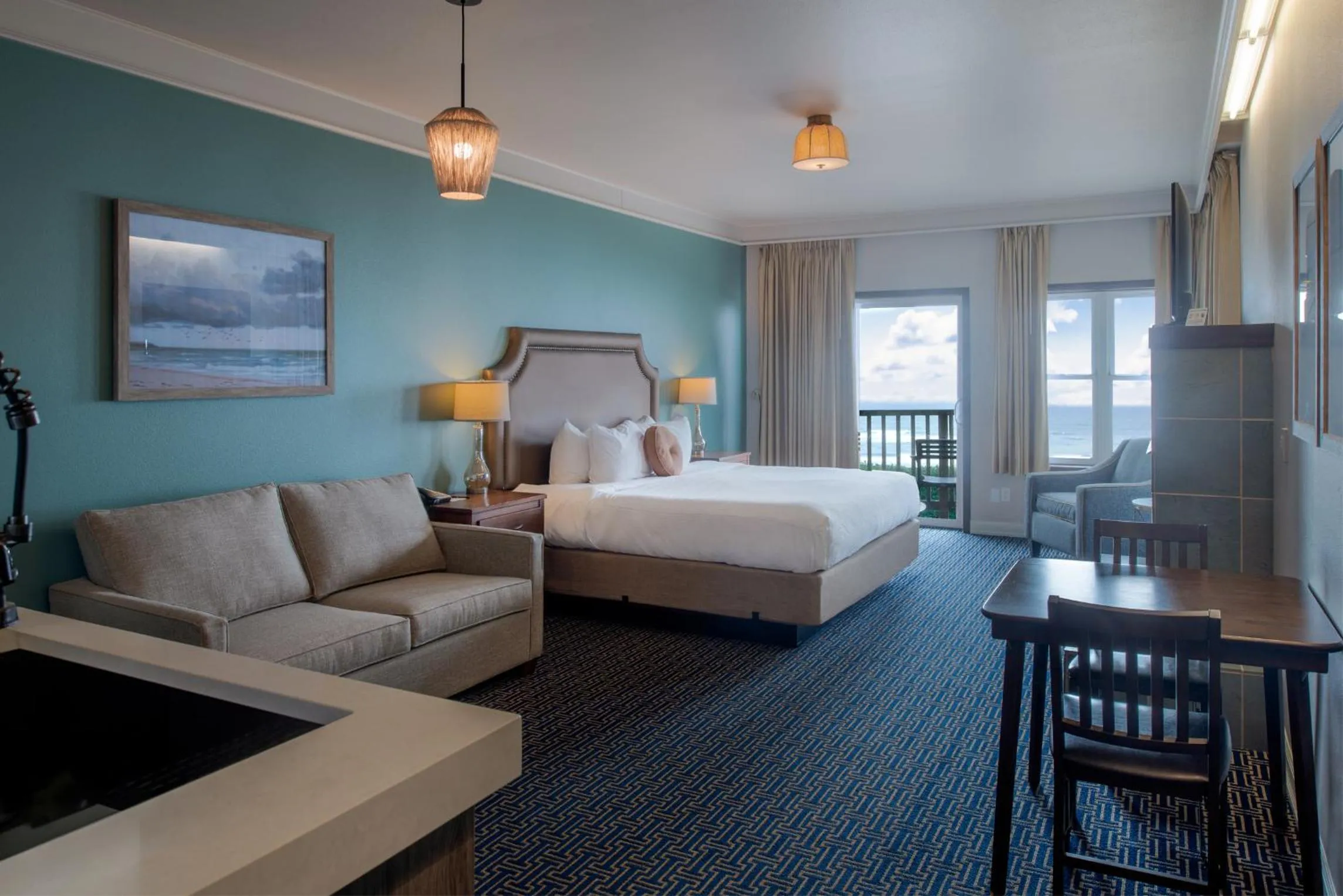 Bedroom, Bed in Inn at Nye Beach