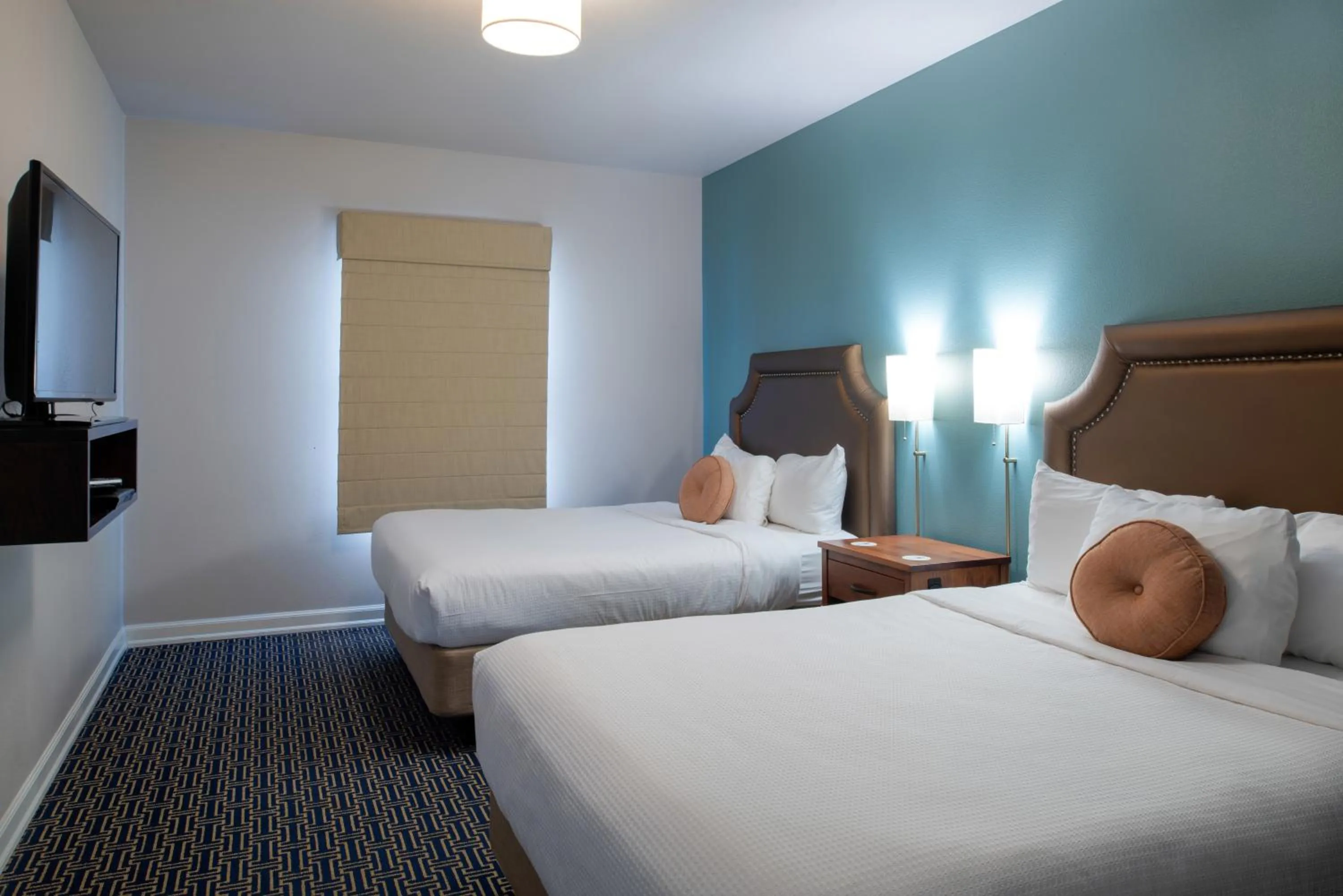 Bed in Inn at Nye Beach