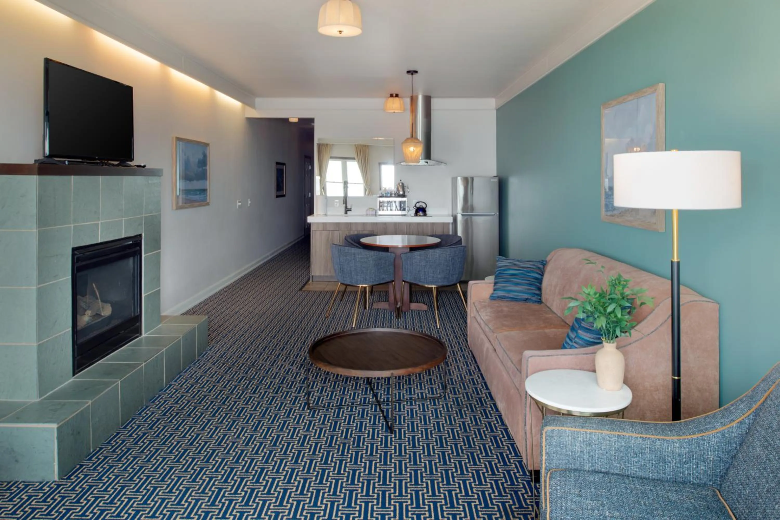 Seating area in Inn at Nye Beach