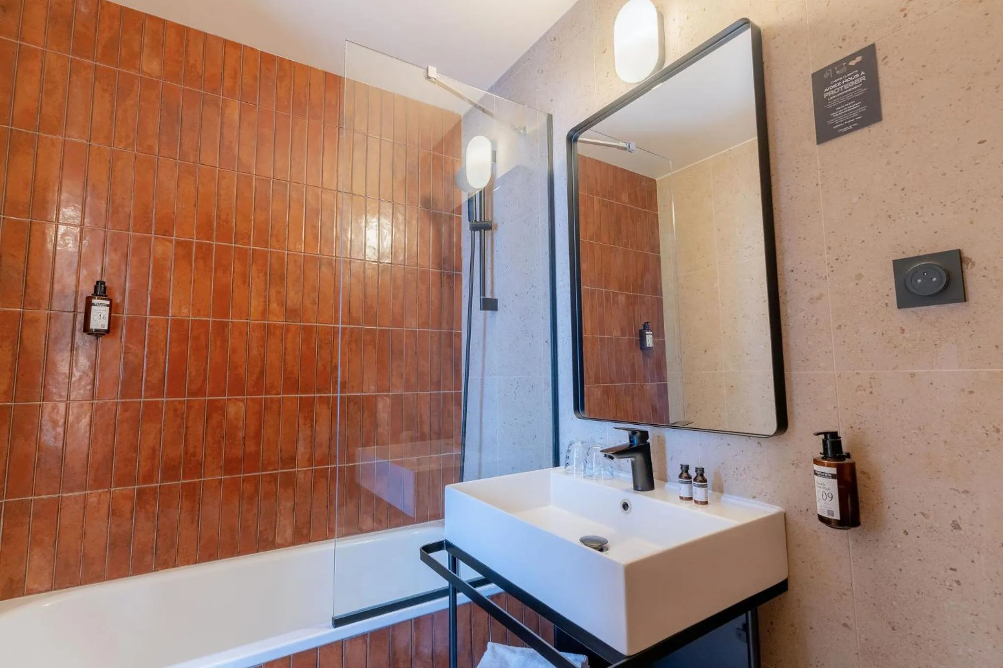 Bathroom in Grand Hôtel De La Seine