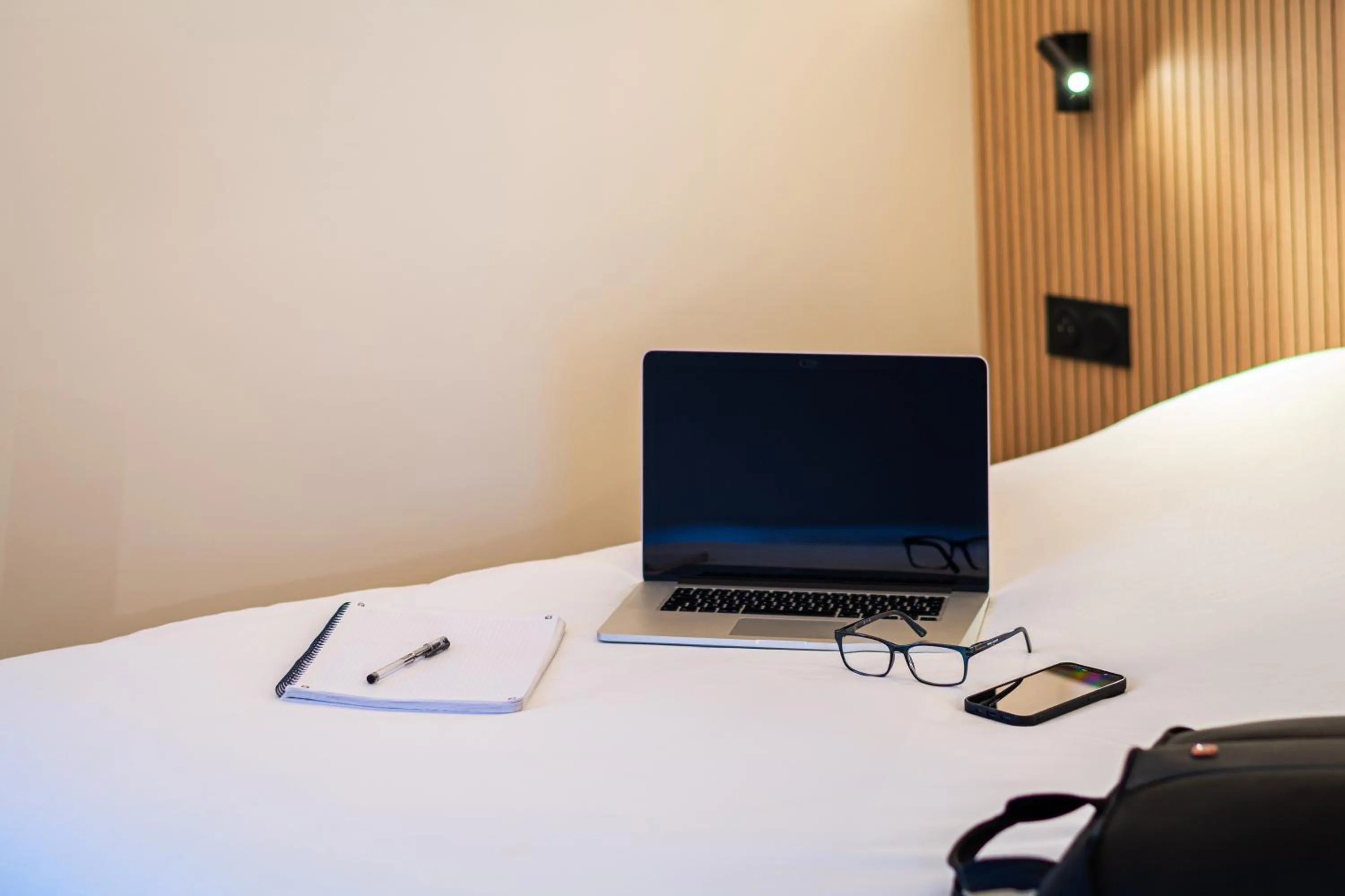 Bed in Grand Hôtel De La Seine