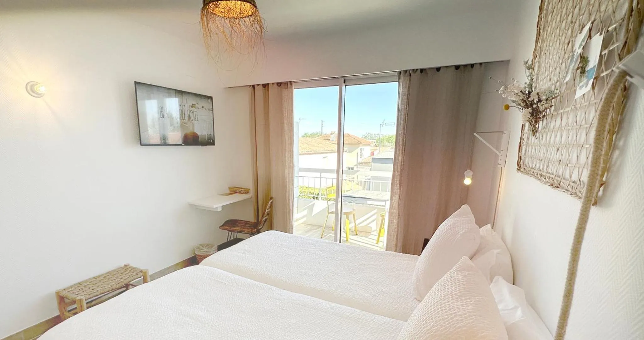 Bed in Blanc Sable Hôtel