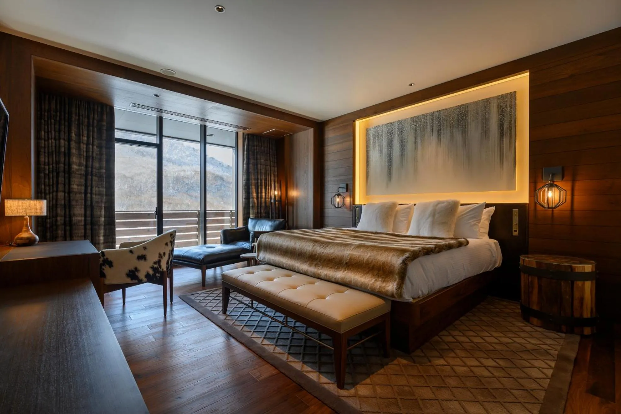 Guests, Bed in Yu Kiroro, Ski-in Ski-out Luxury Residences