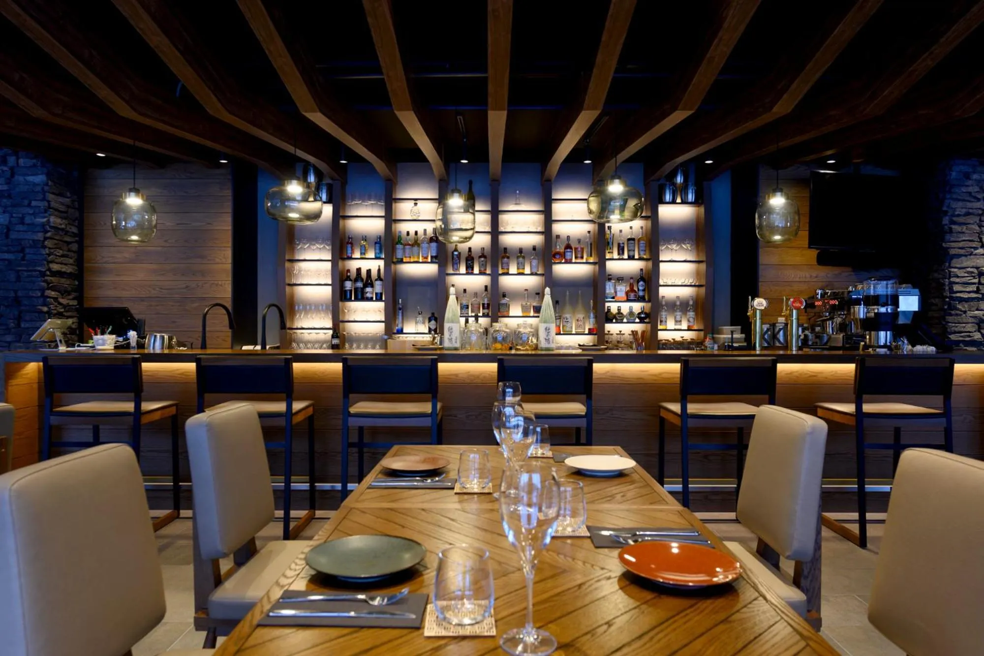 Restaurant/places to eat in Yu Kiroro, Ski-in Ski-out Luxury Residences