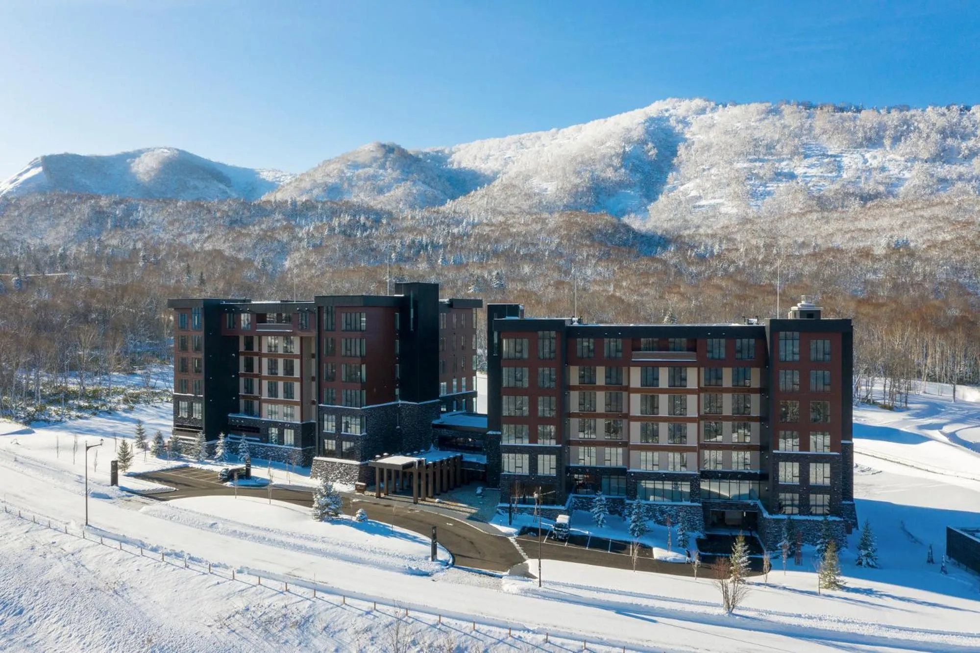 Property building in Yu Kiroro, Ski-in Ski-out Luxury Residences