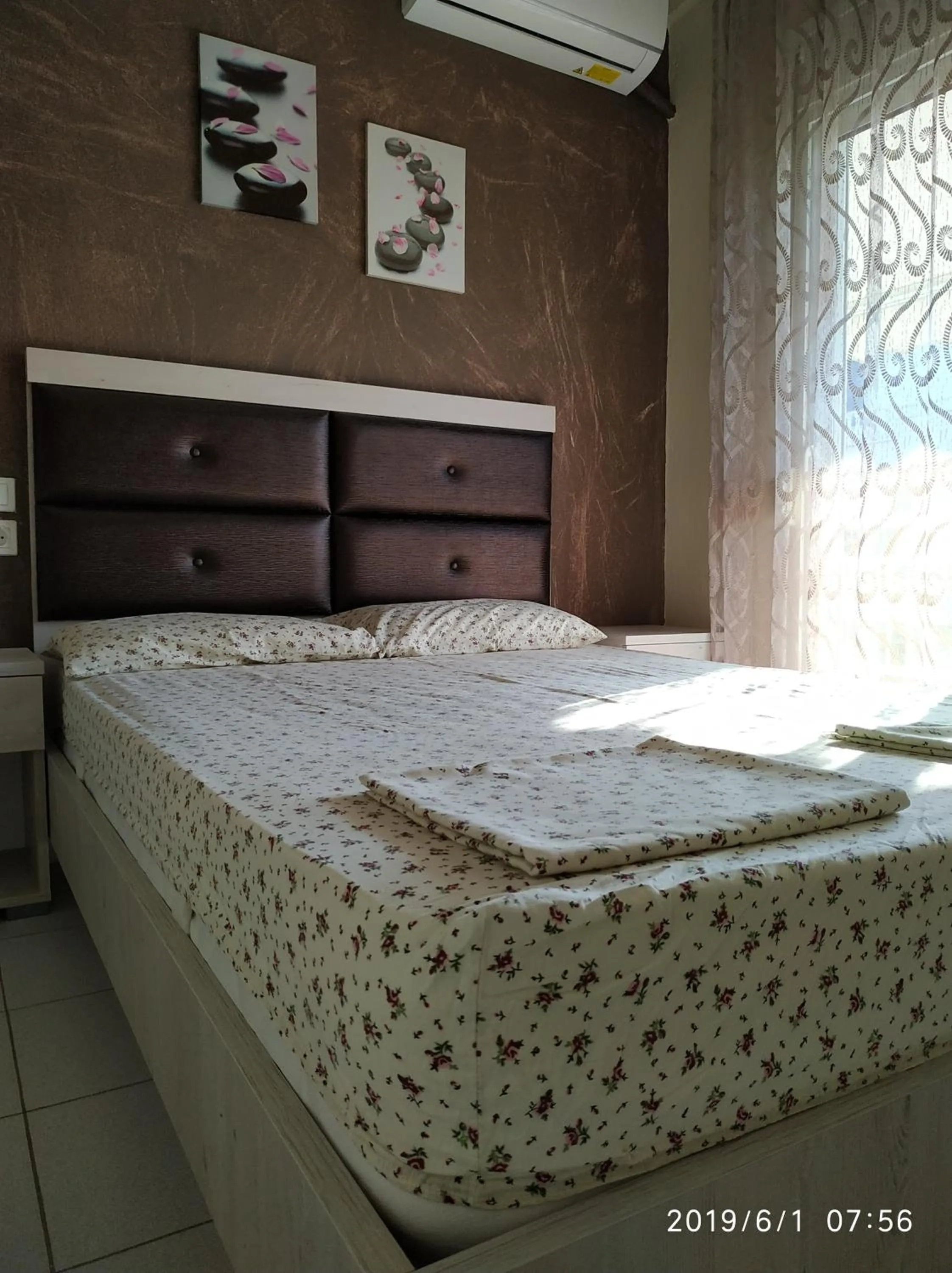 LAZAROS APARTMENTS
