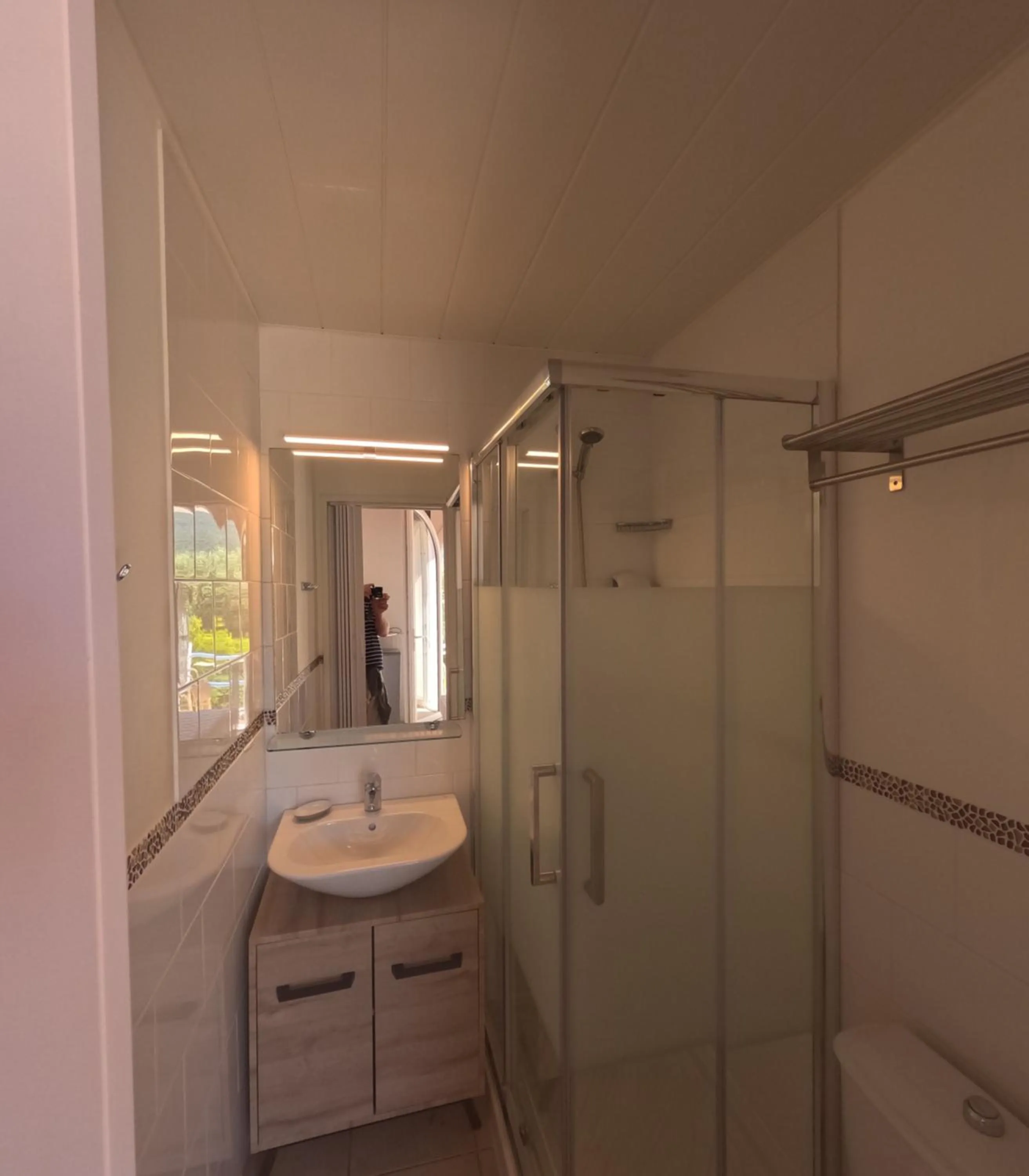 Bathroom in Azur Hotel