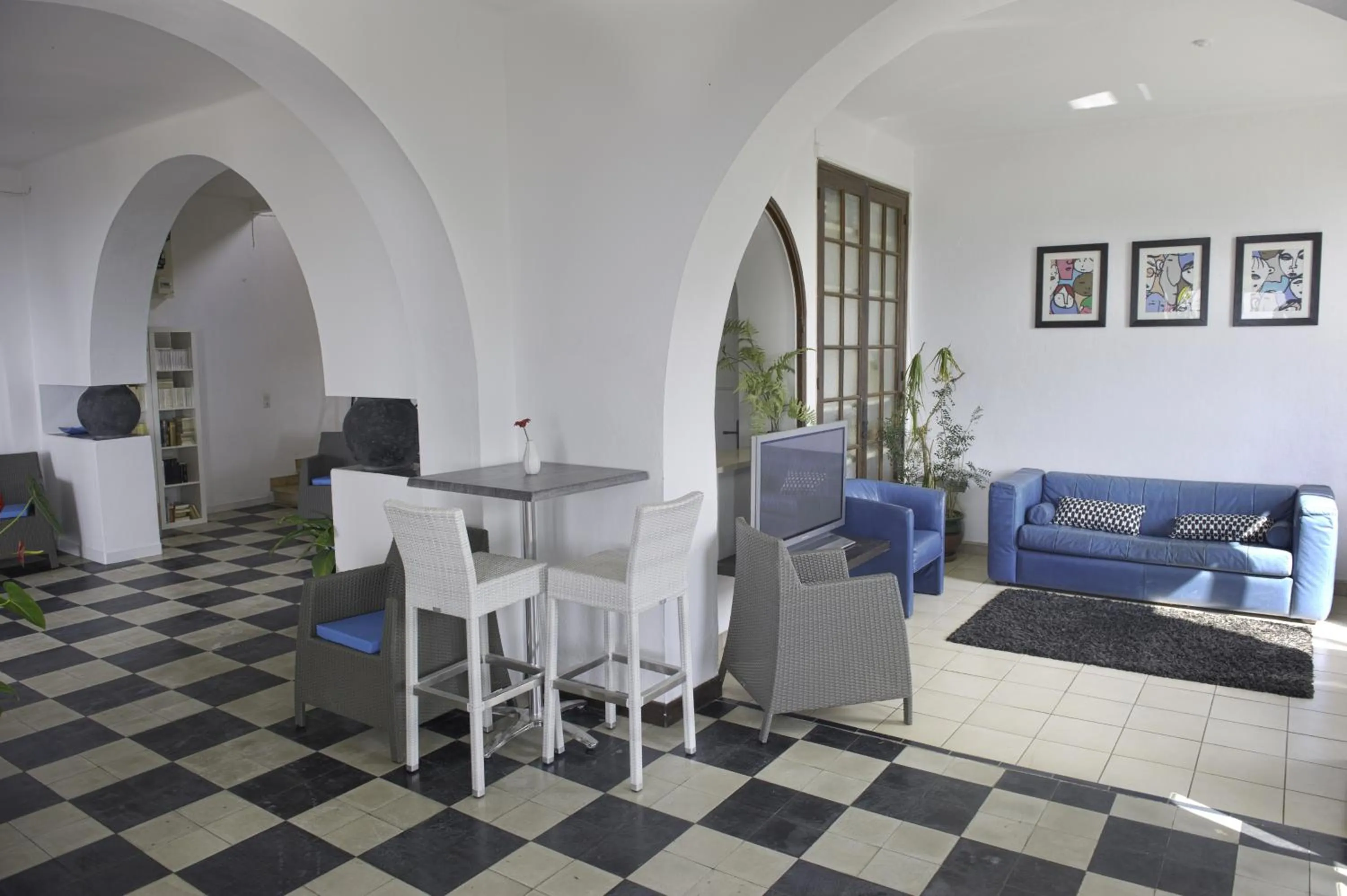 Living room in Azur Hotel