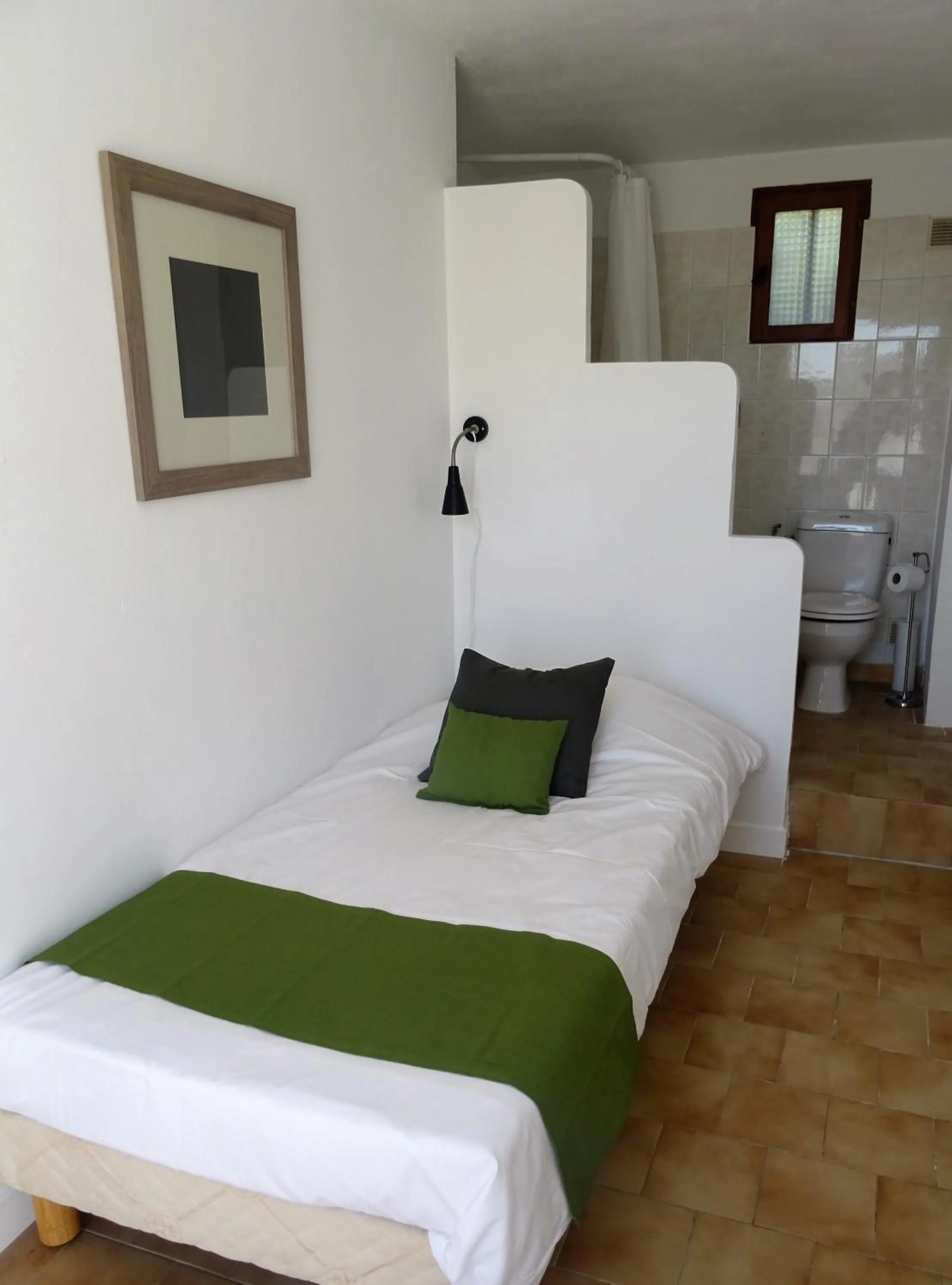 Photo of the whole room, Bed in Azur Hotel