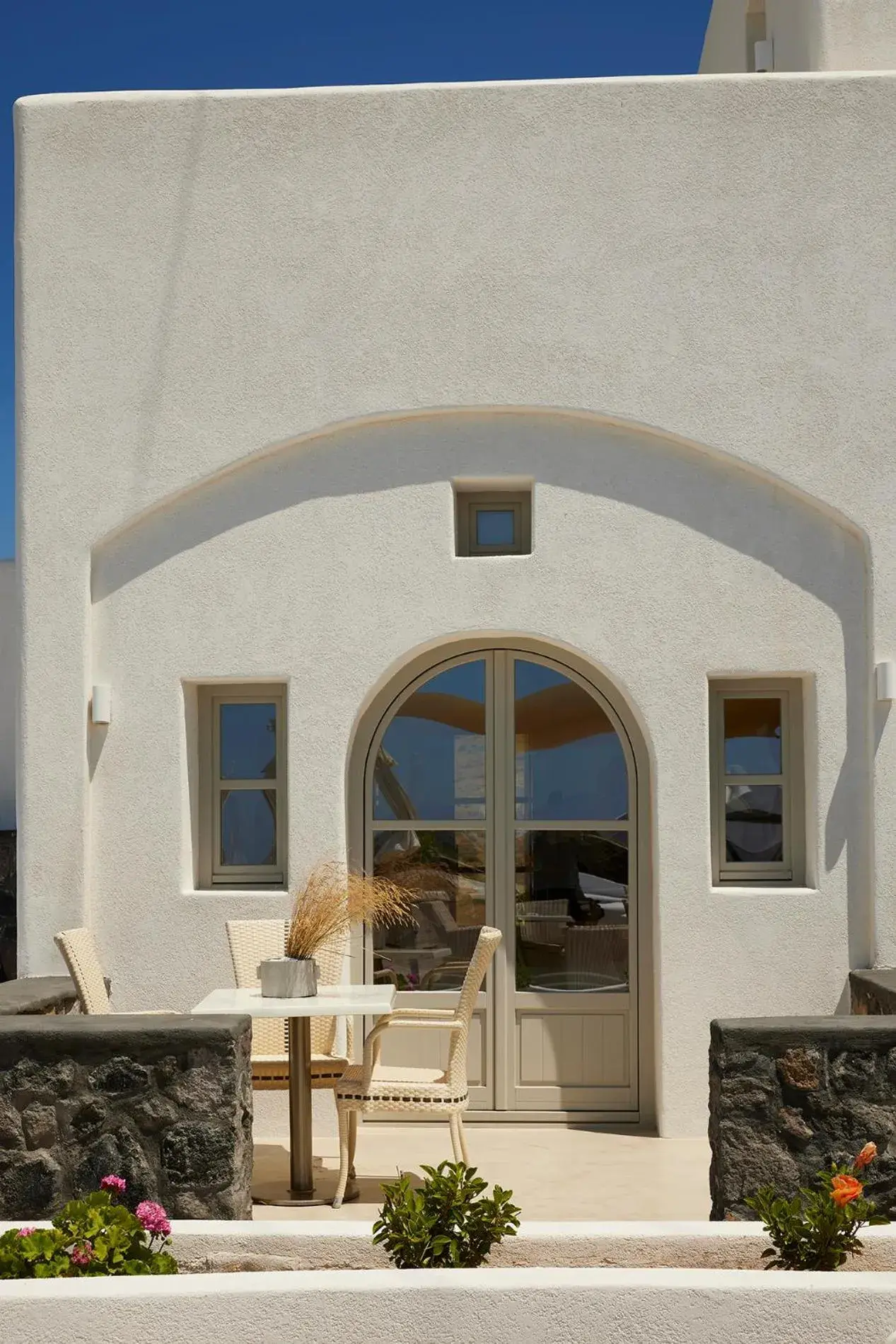 Property building in Danae Suites Santorini Property building in Danae Suites Santorini