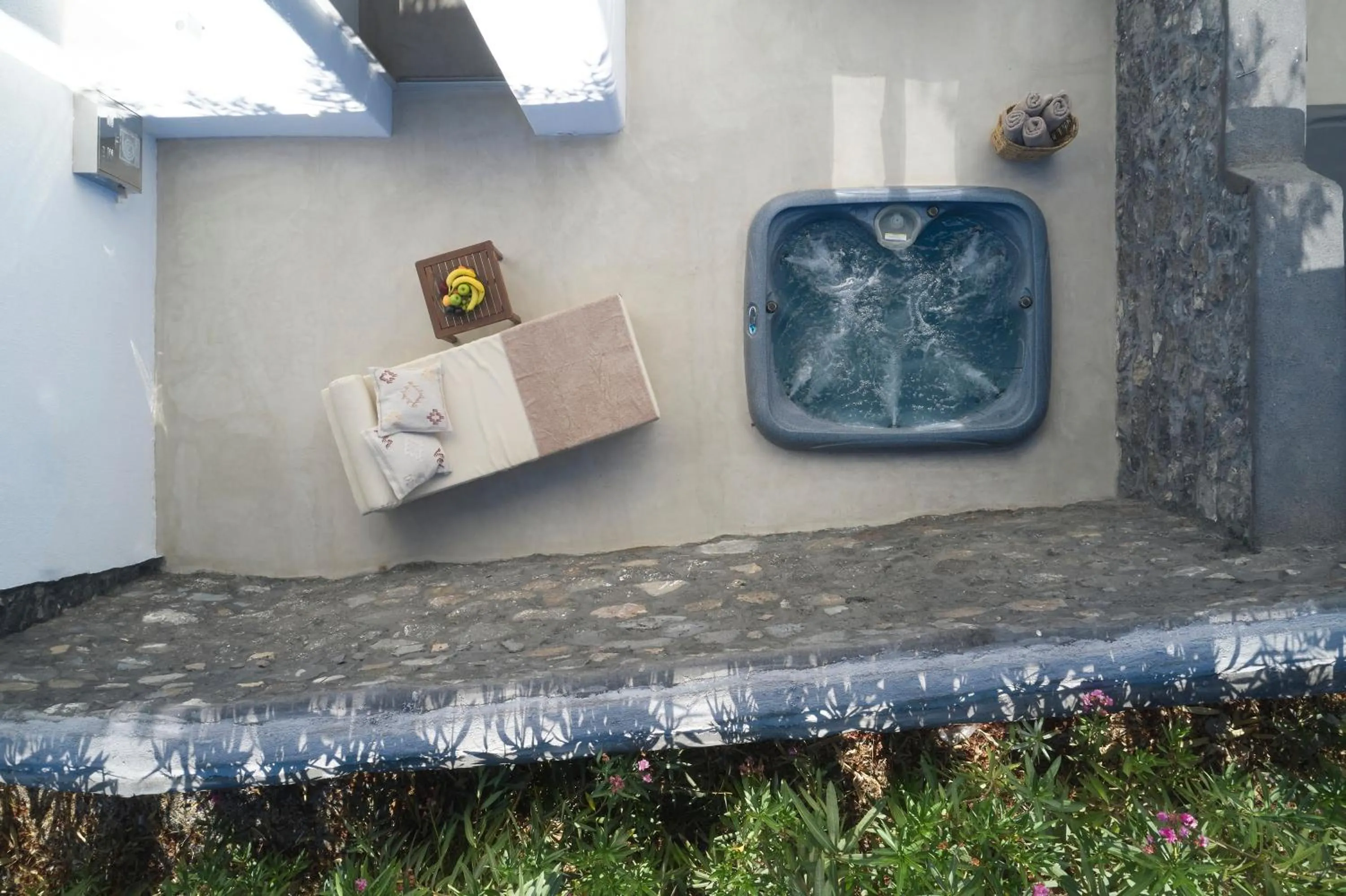 Garden in Danae Suites Santorini