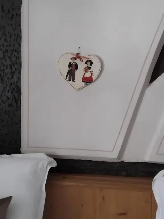 Decorative detail, Bed in Hotel Saint-Martin Decorative detail, Bed in Hotel Saint-Martin