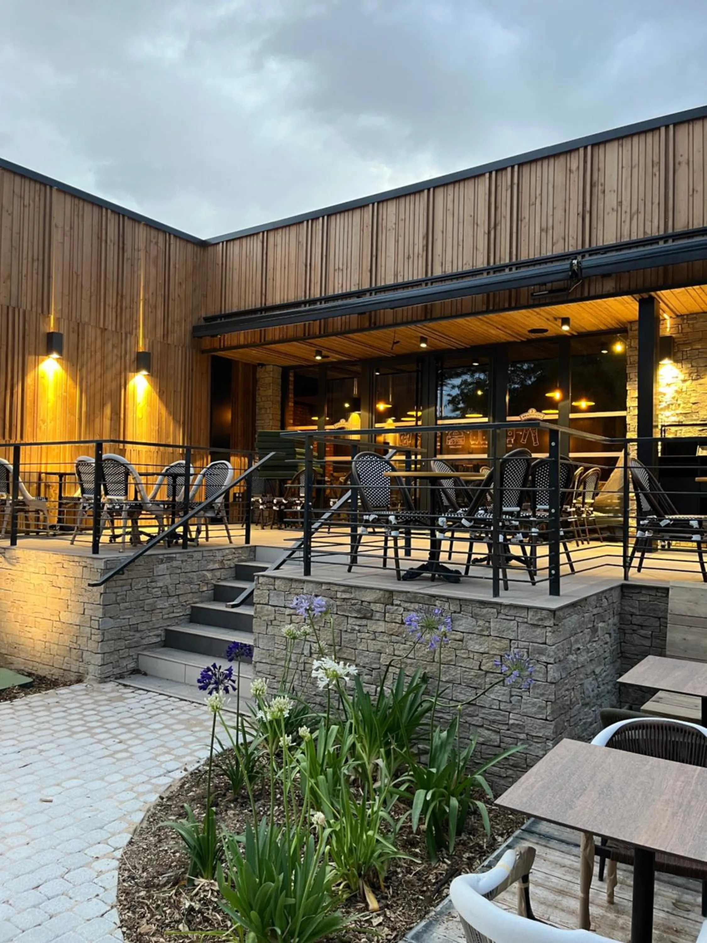 Restaurant/places to eat in Hôtel Le Relais des Brasseurs - Aubagne