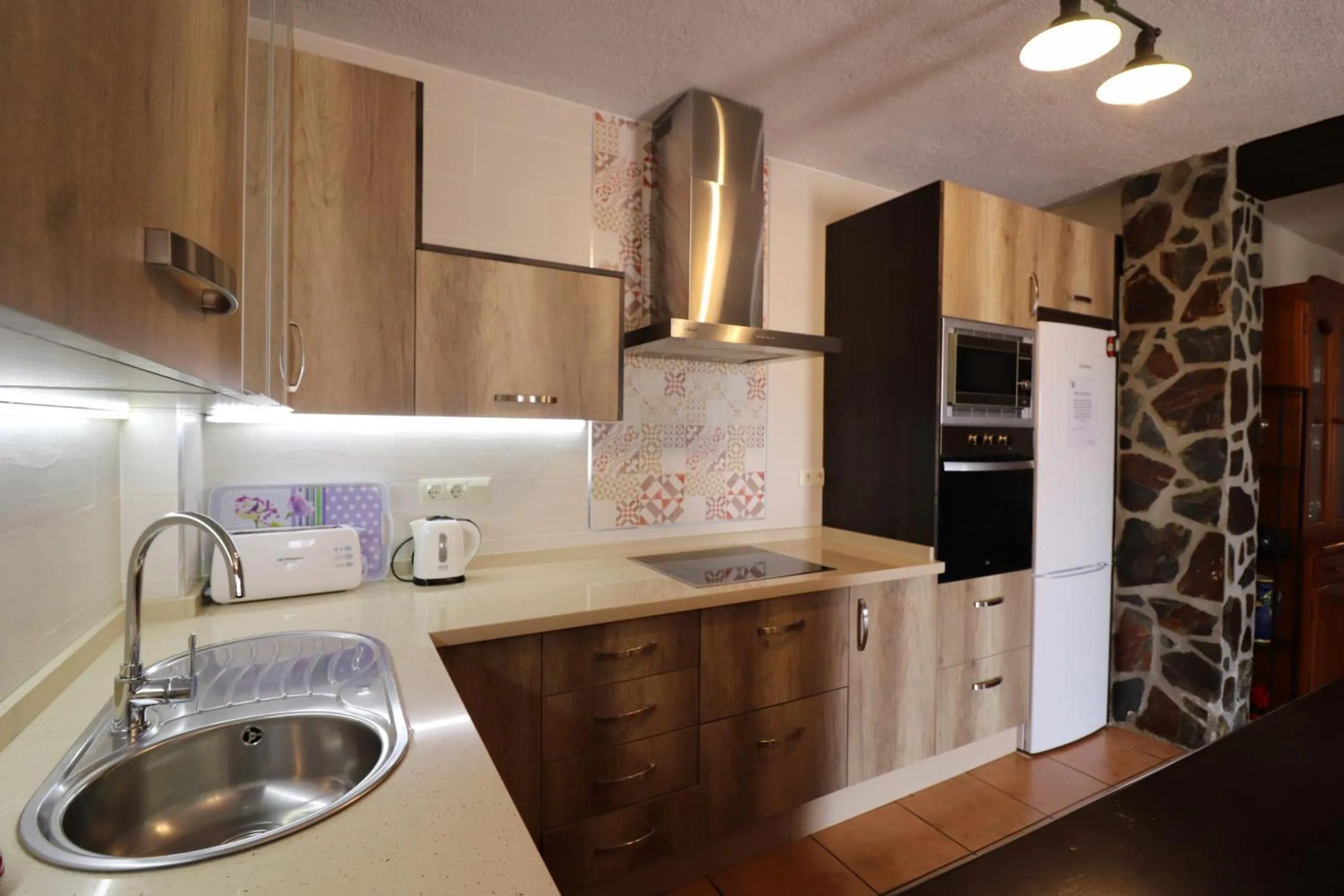 Kitchen or kitchenette in Villa Rocio by SpainSunRentals 1008
