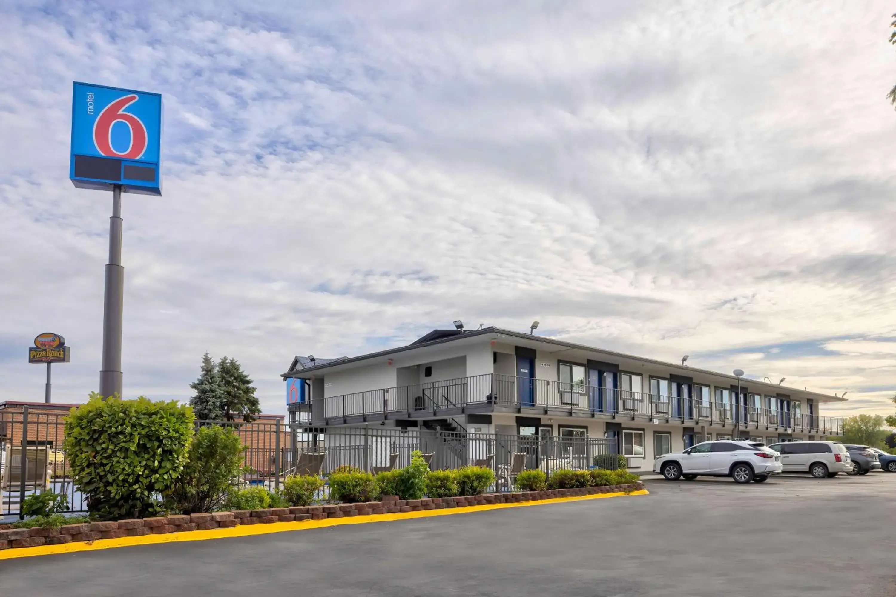 Property building in Motel 6-Oshkosh, WI Property building in Motel 6-Oshkosh, WI