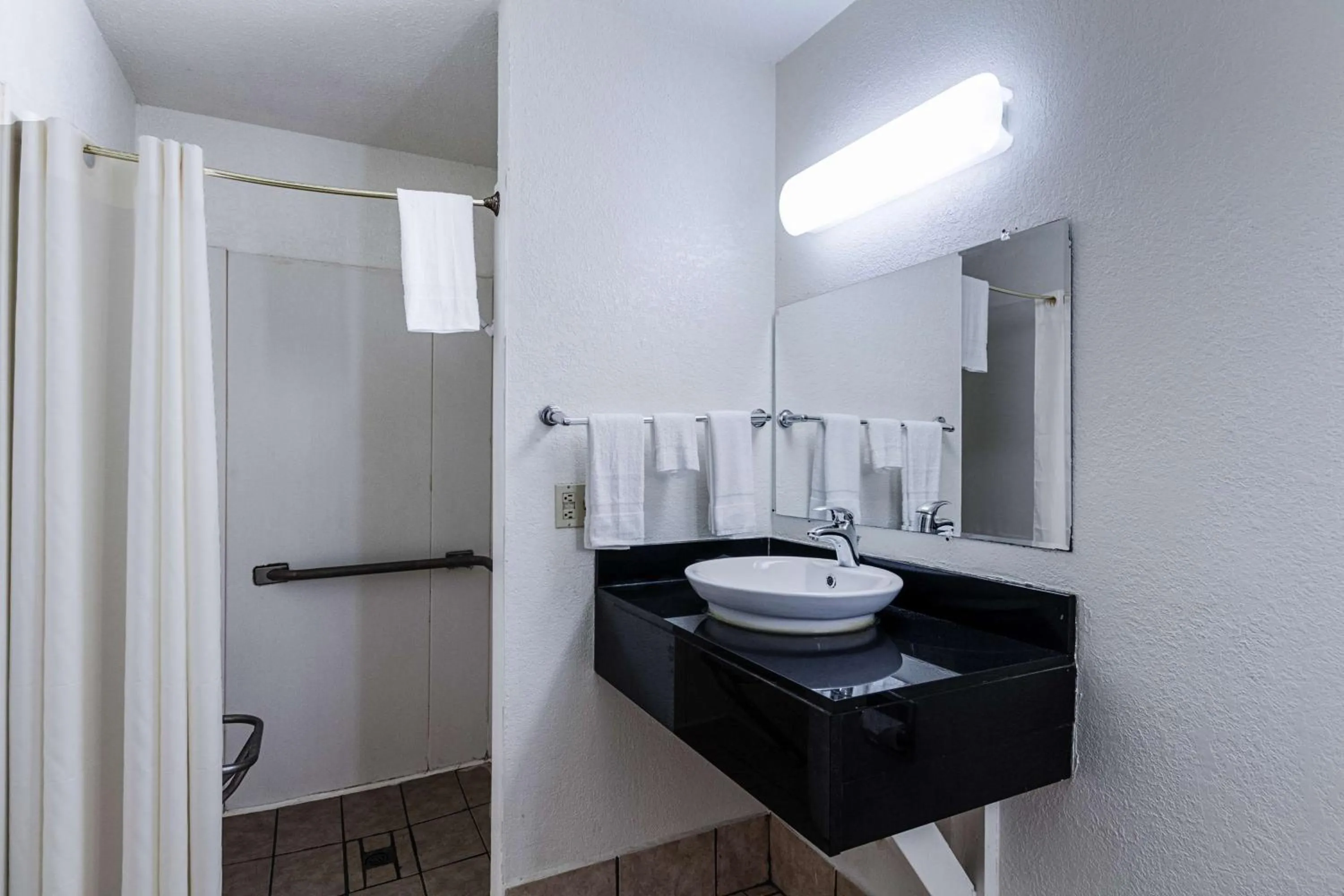 Shower in Motel 6-Oshkosh, WI