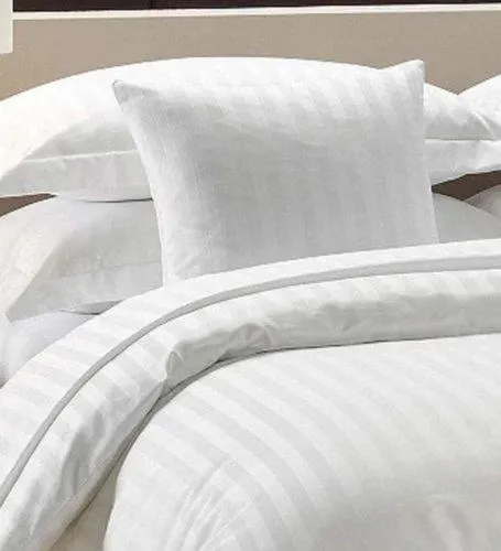 Bed in Hotel Khursheed Palace