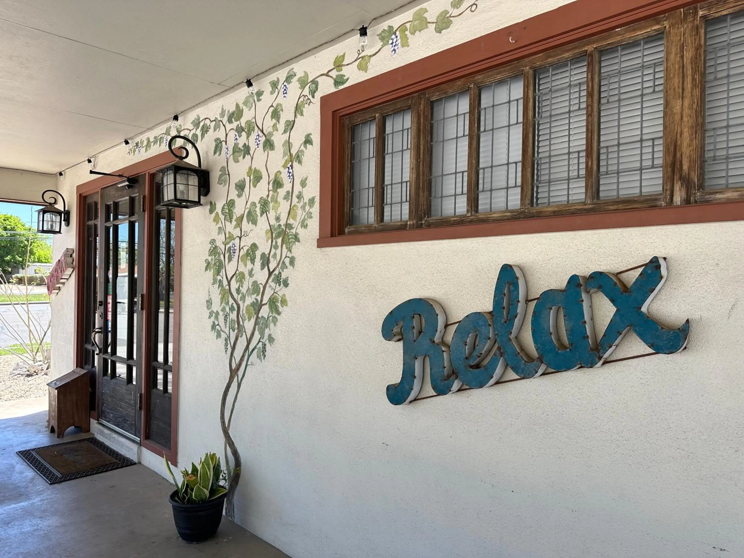 Sunset Inn and Suites