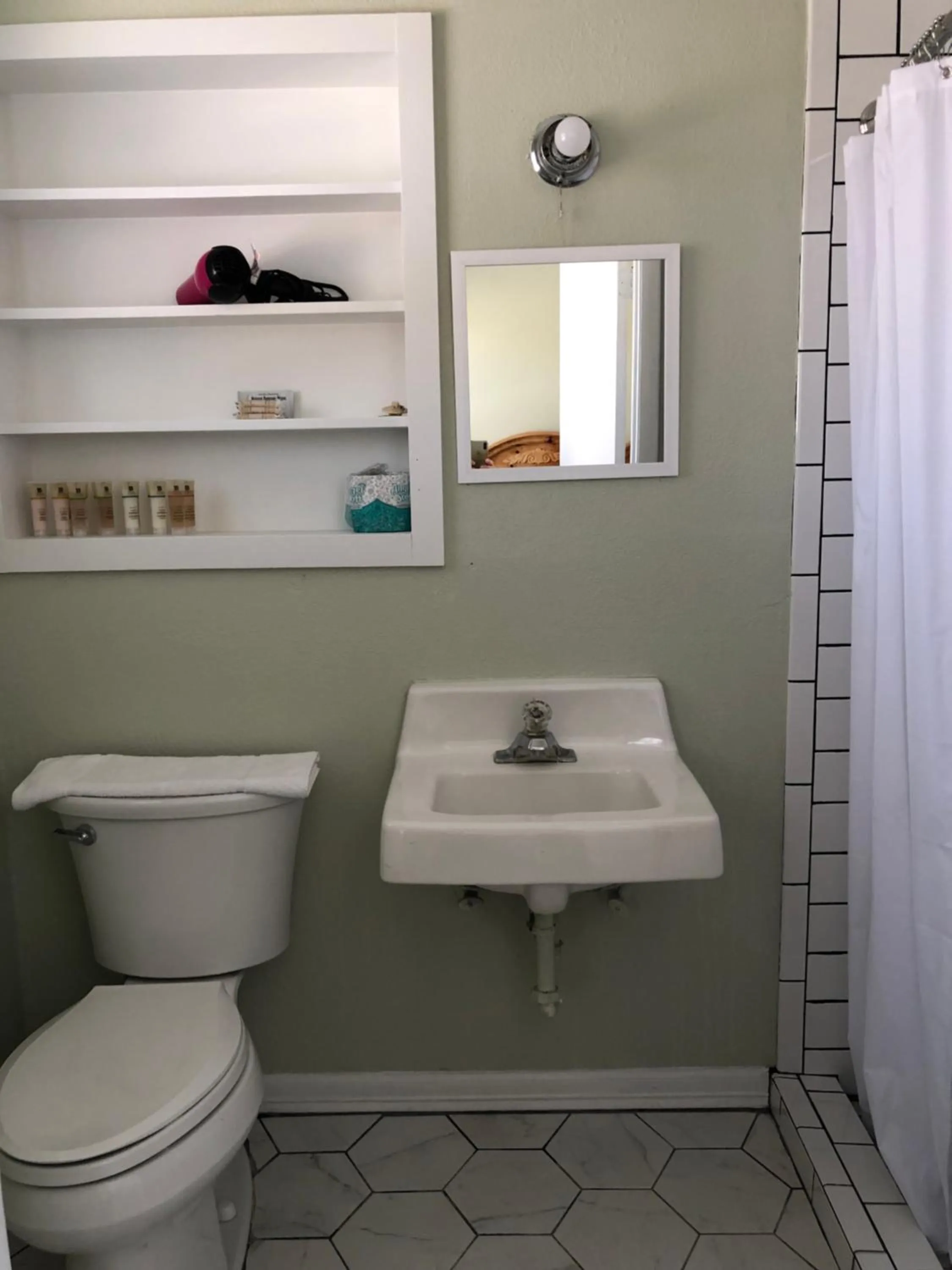 Sunset Inn and Suites