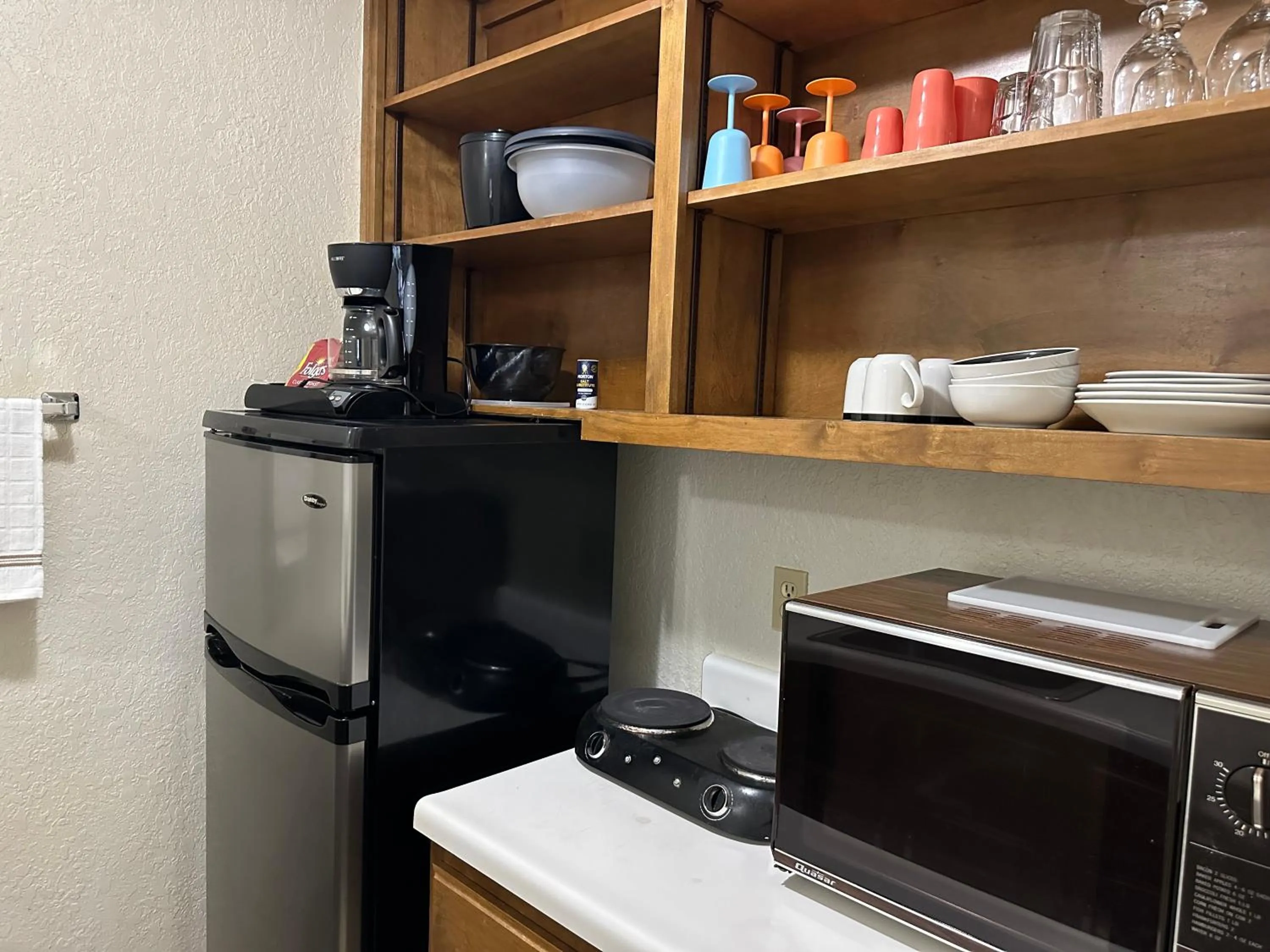 Sunset Inn and Suites