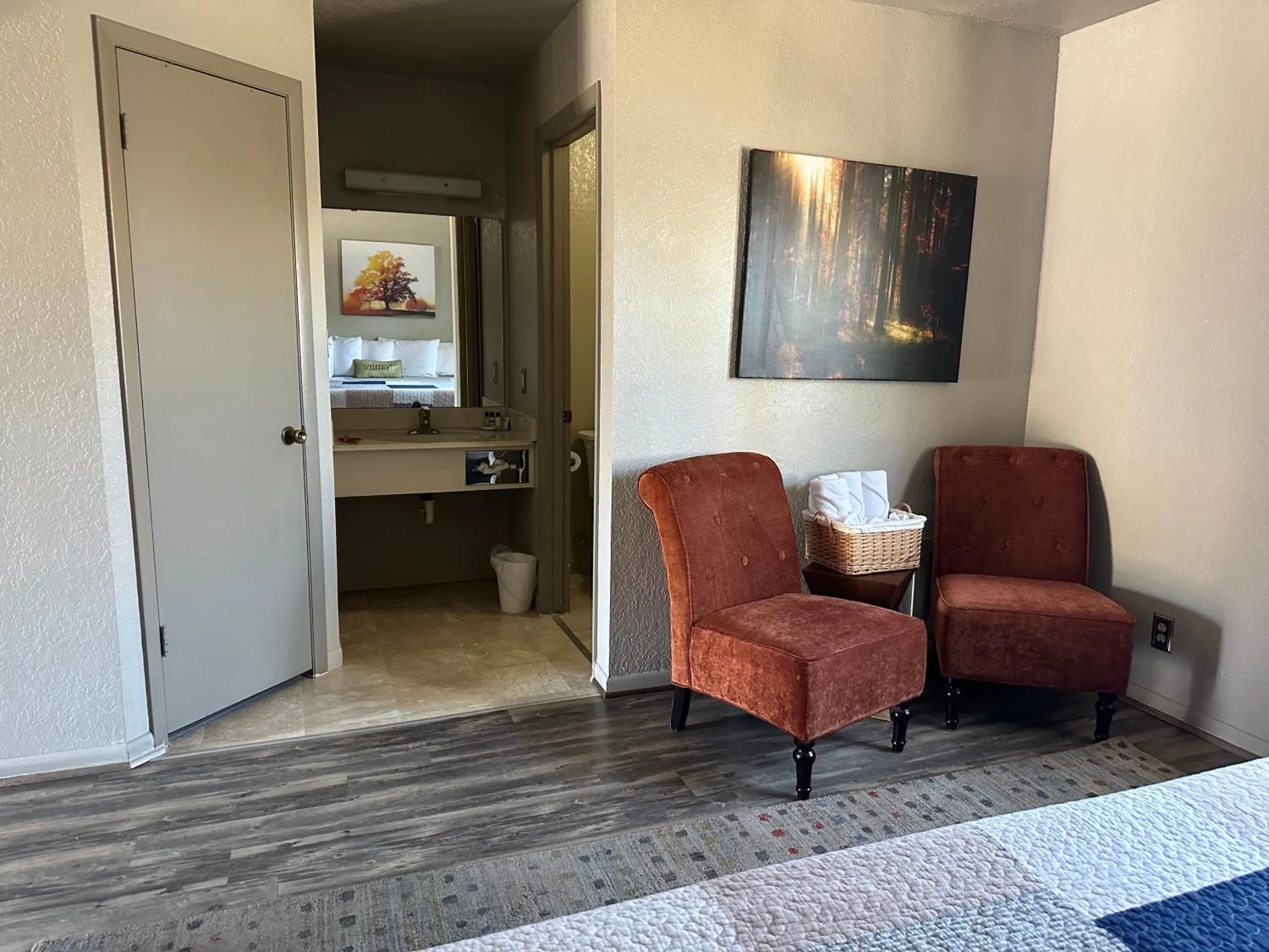 Sunset Inn and Suites