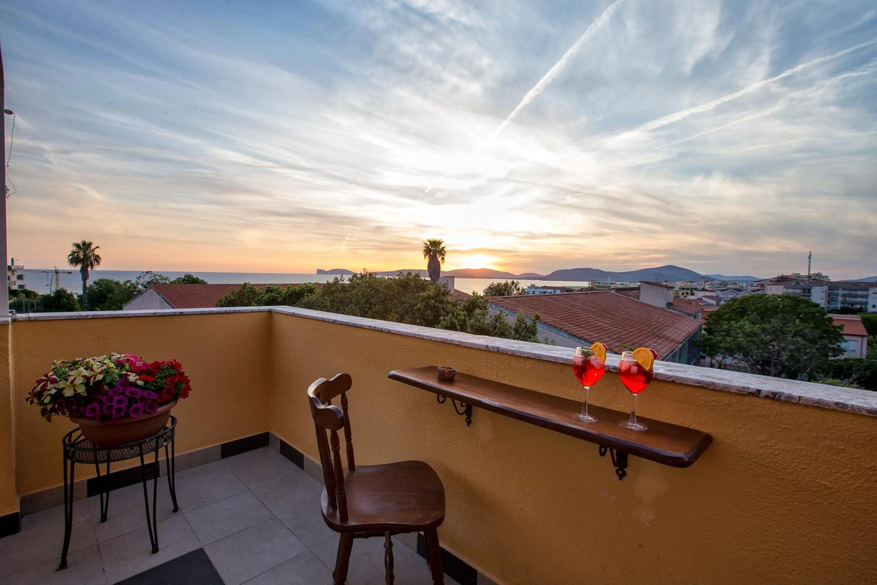 Sunset in Sand'Ana House B&b