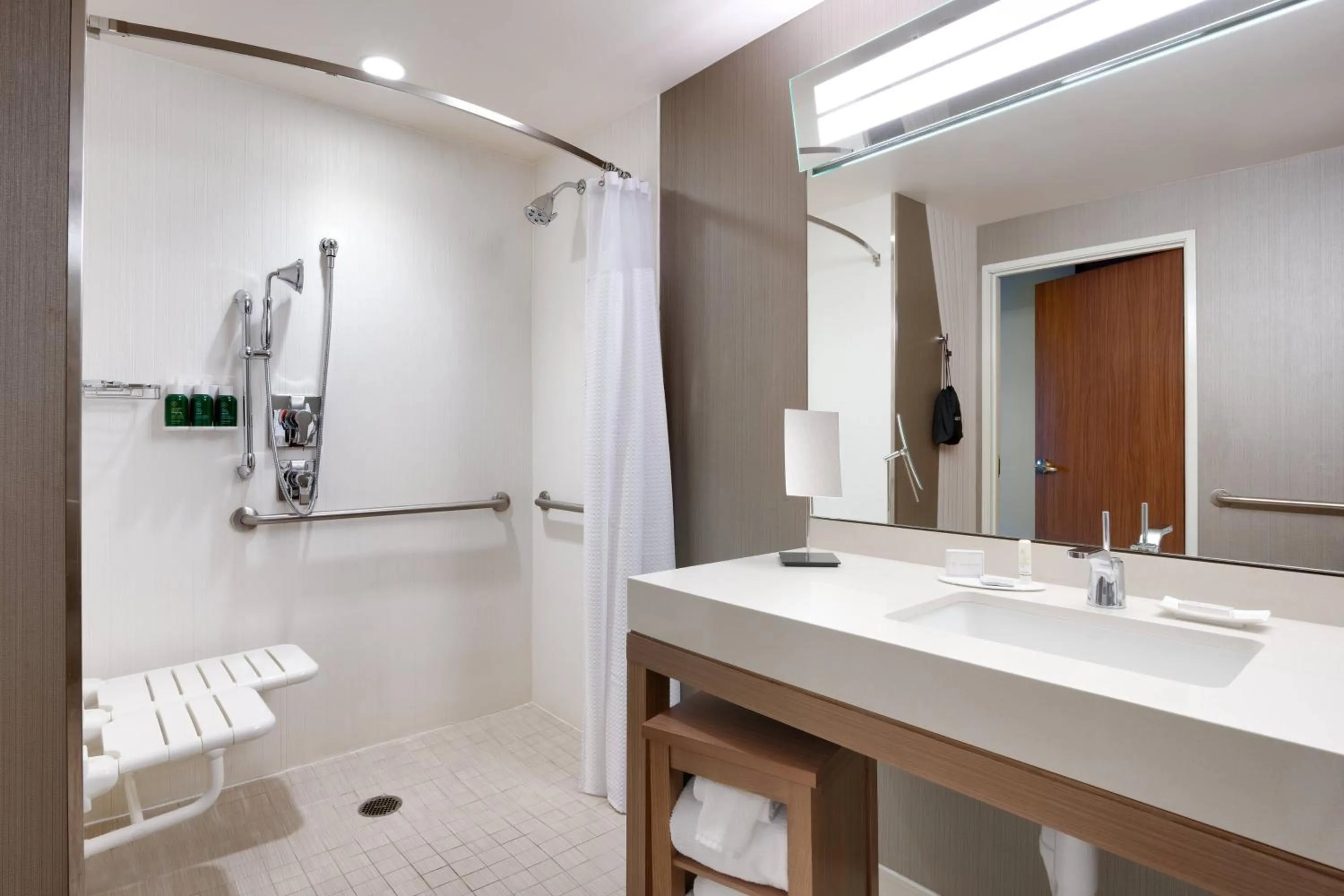 Bathroom in Courtyard by Marriott Phoenix Mesa Gateway Airport