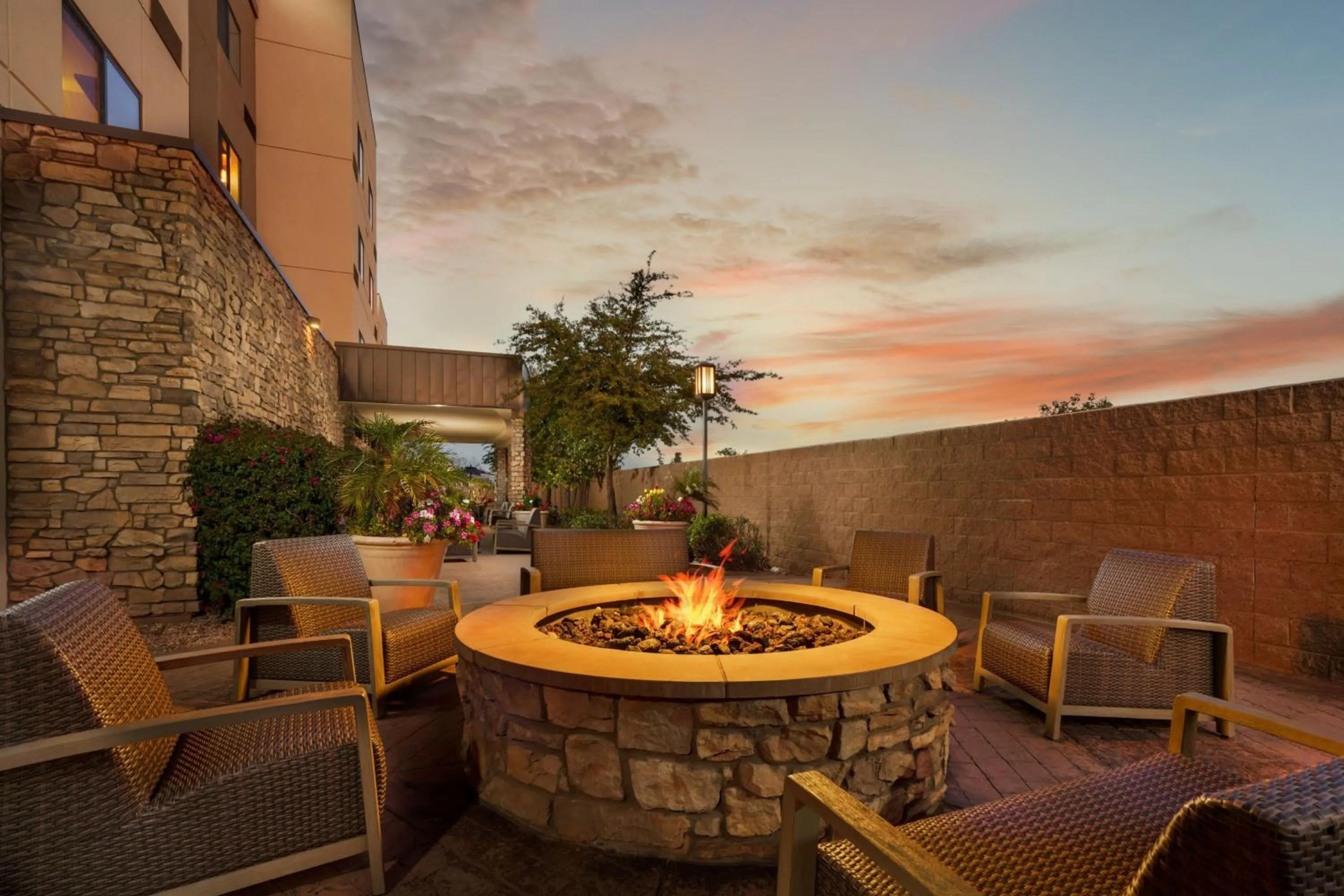 Property building in Courtyard by Marriott Phoenix Mesa Gateway Airport