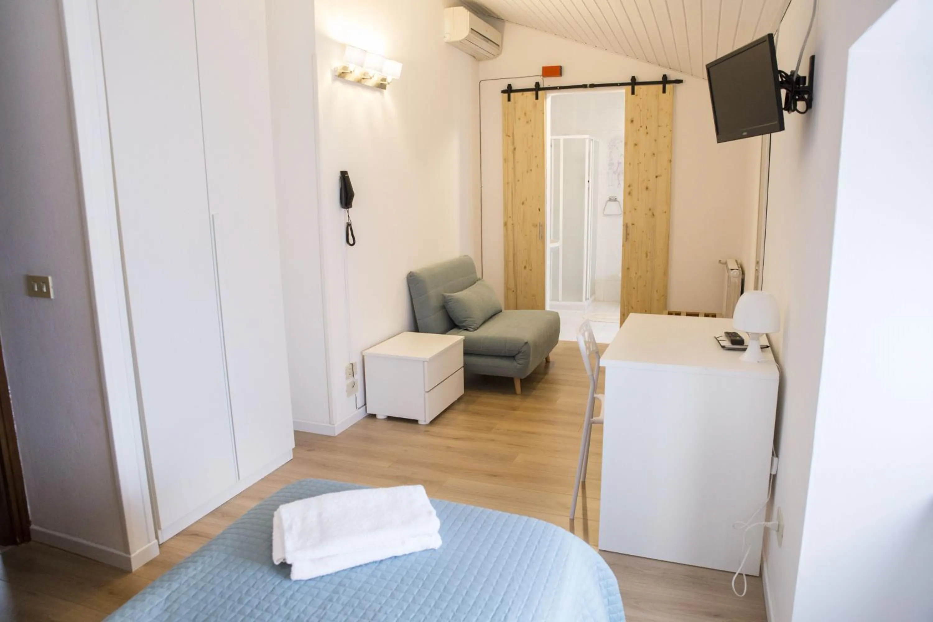 Bathroom, Bed in Albergo Mio Boutique Hotel - Adults Only