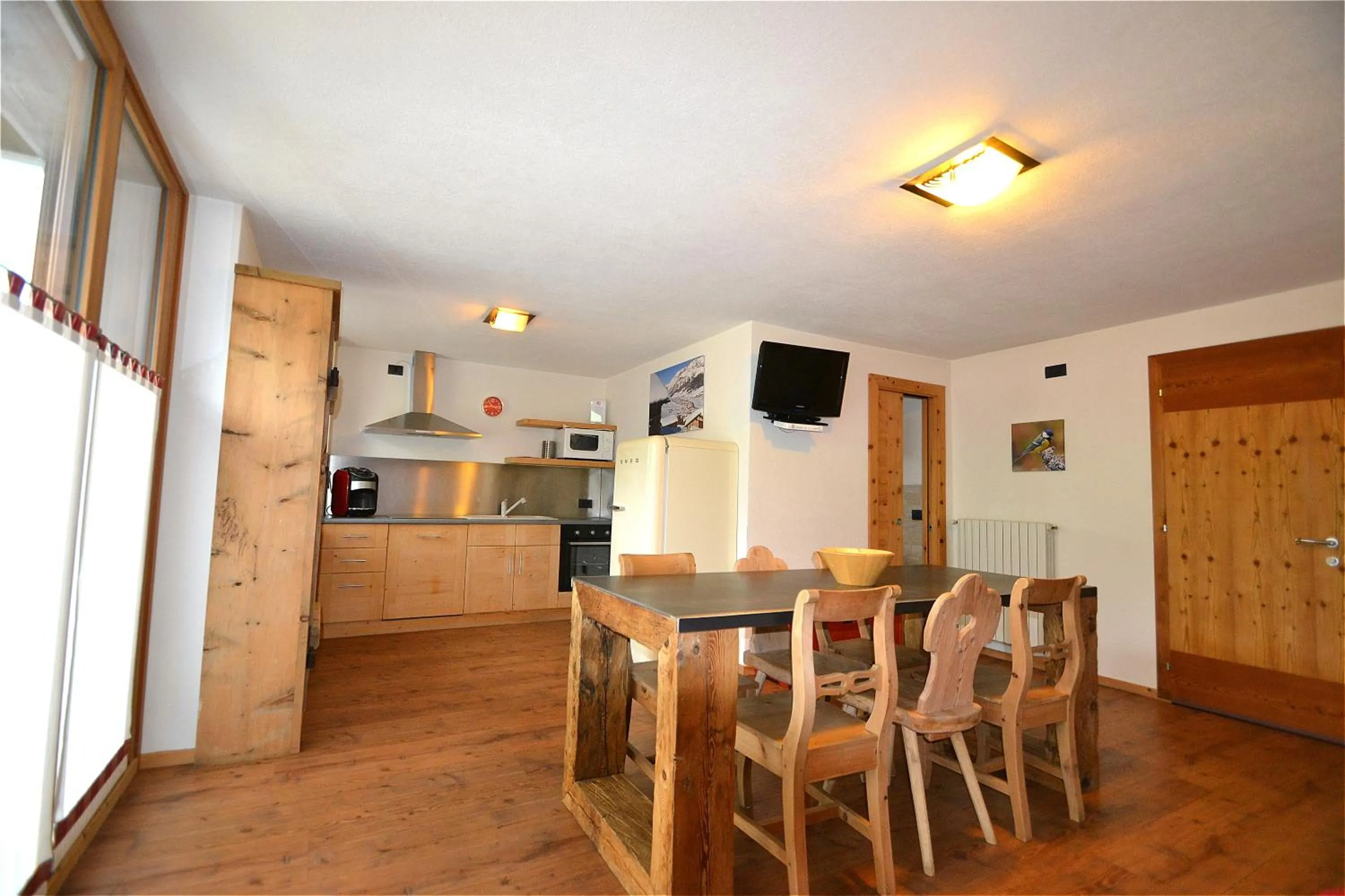 Kitchen or kitchenette in Appartamenti Calanda - Livigno Center