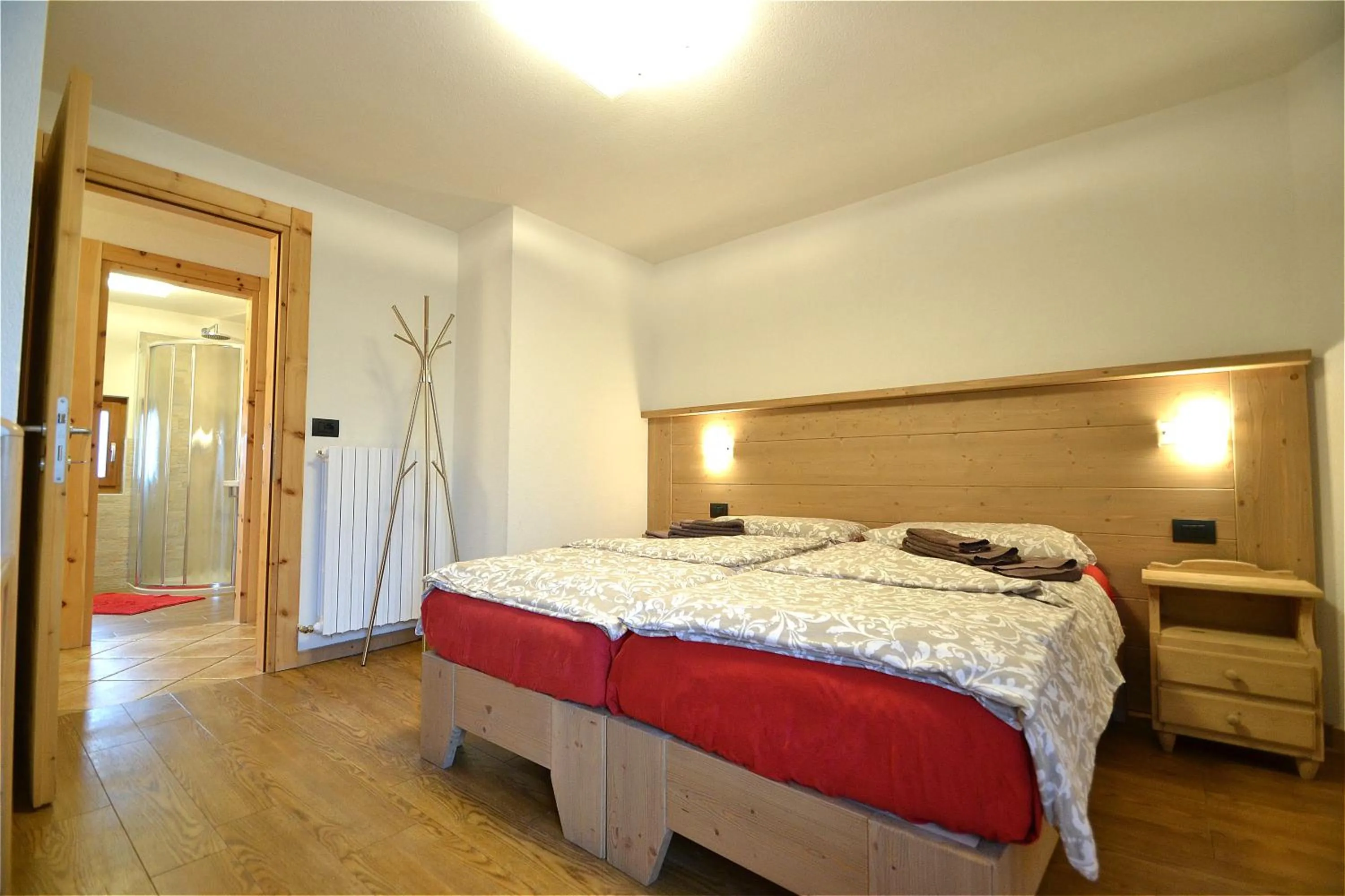 Photo of the whole room, Bed in Appartamenti Calanda - Livigno Center