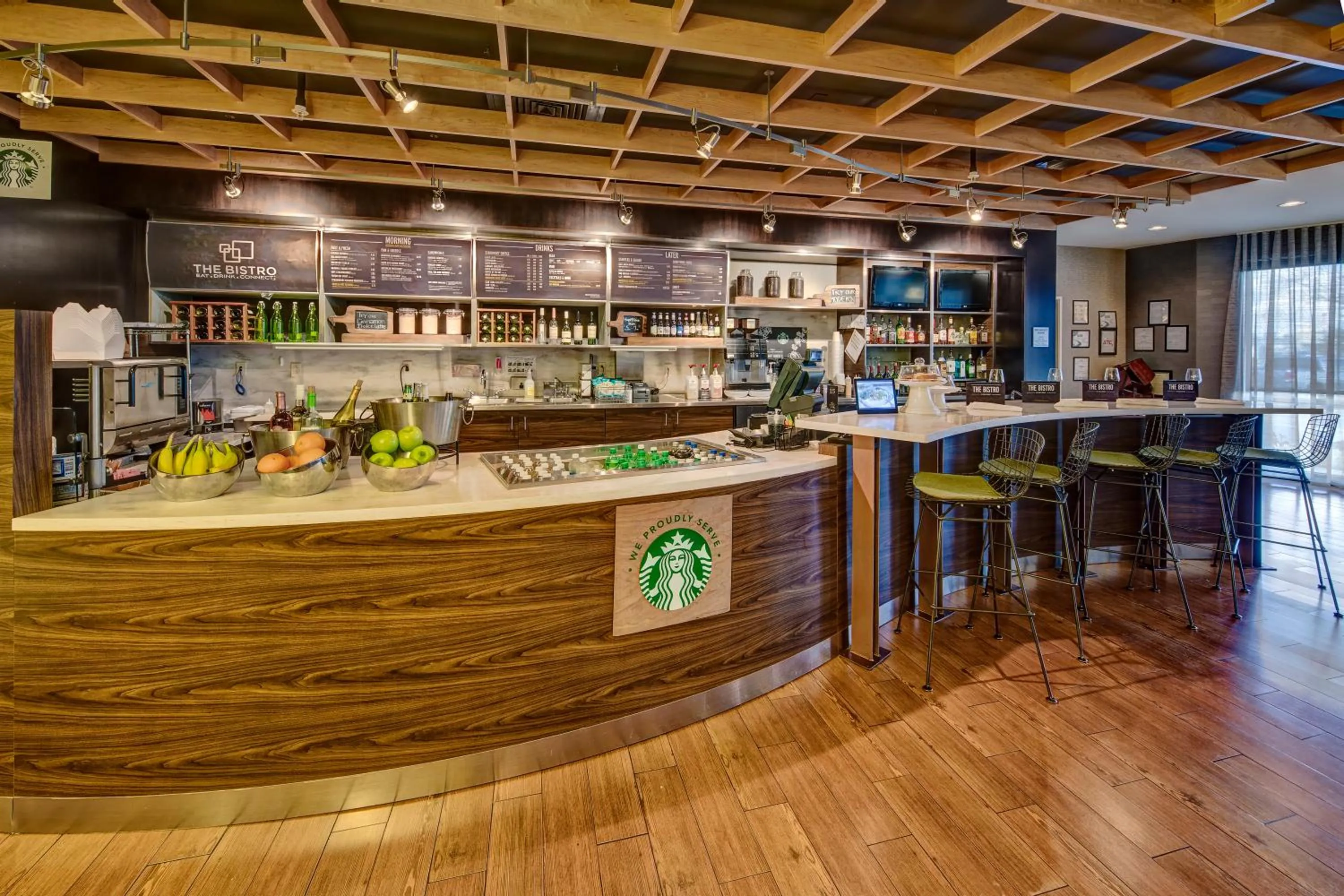 Breakfast in Courtyard by Marriott Alexandria