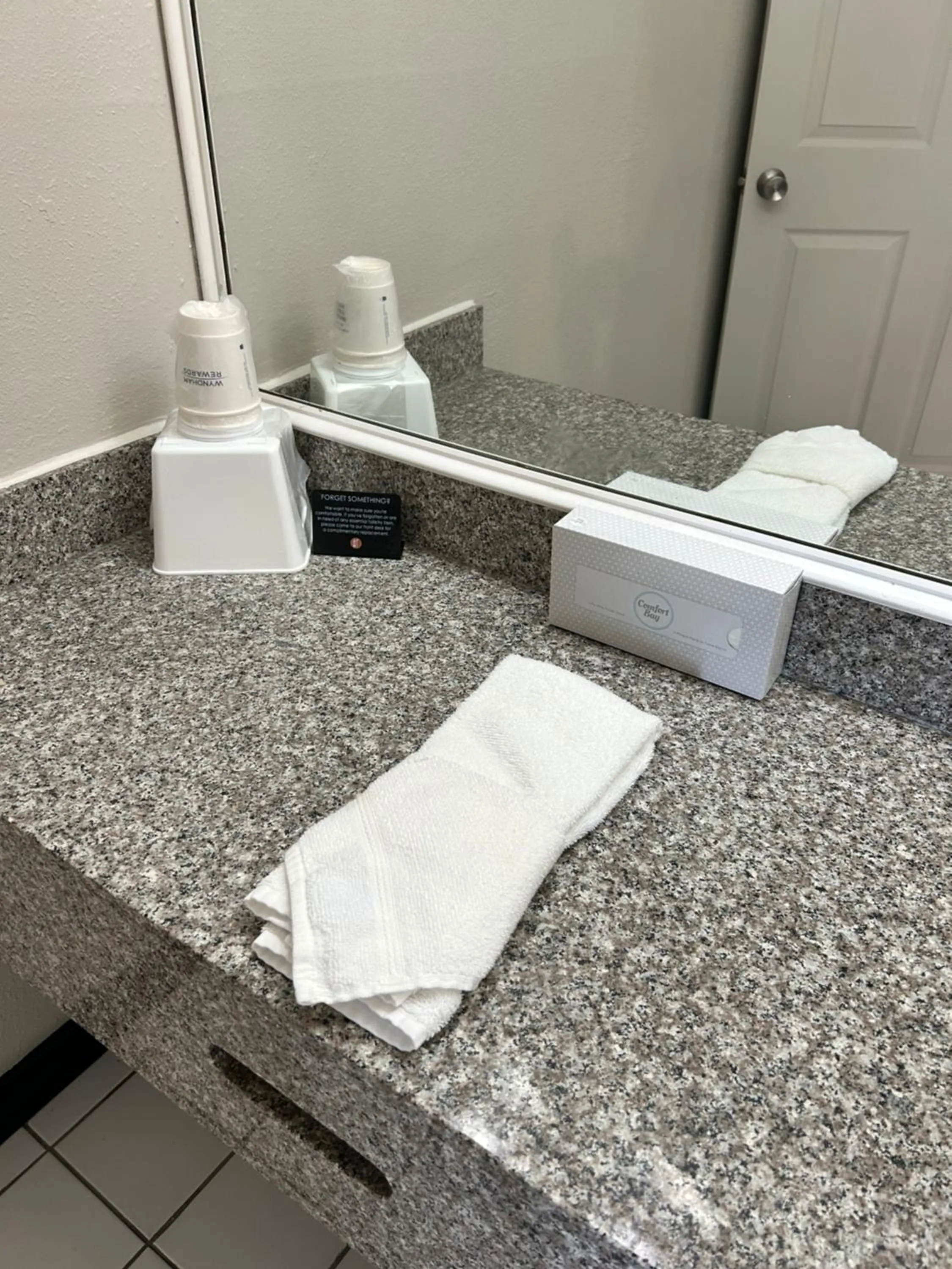 Bathroom in Super 8 by Wyndham Ocala I-75