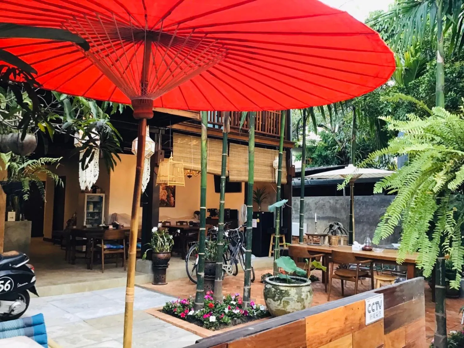 Day in The Eight Ratvithi House