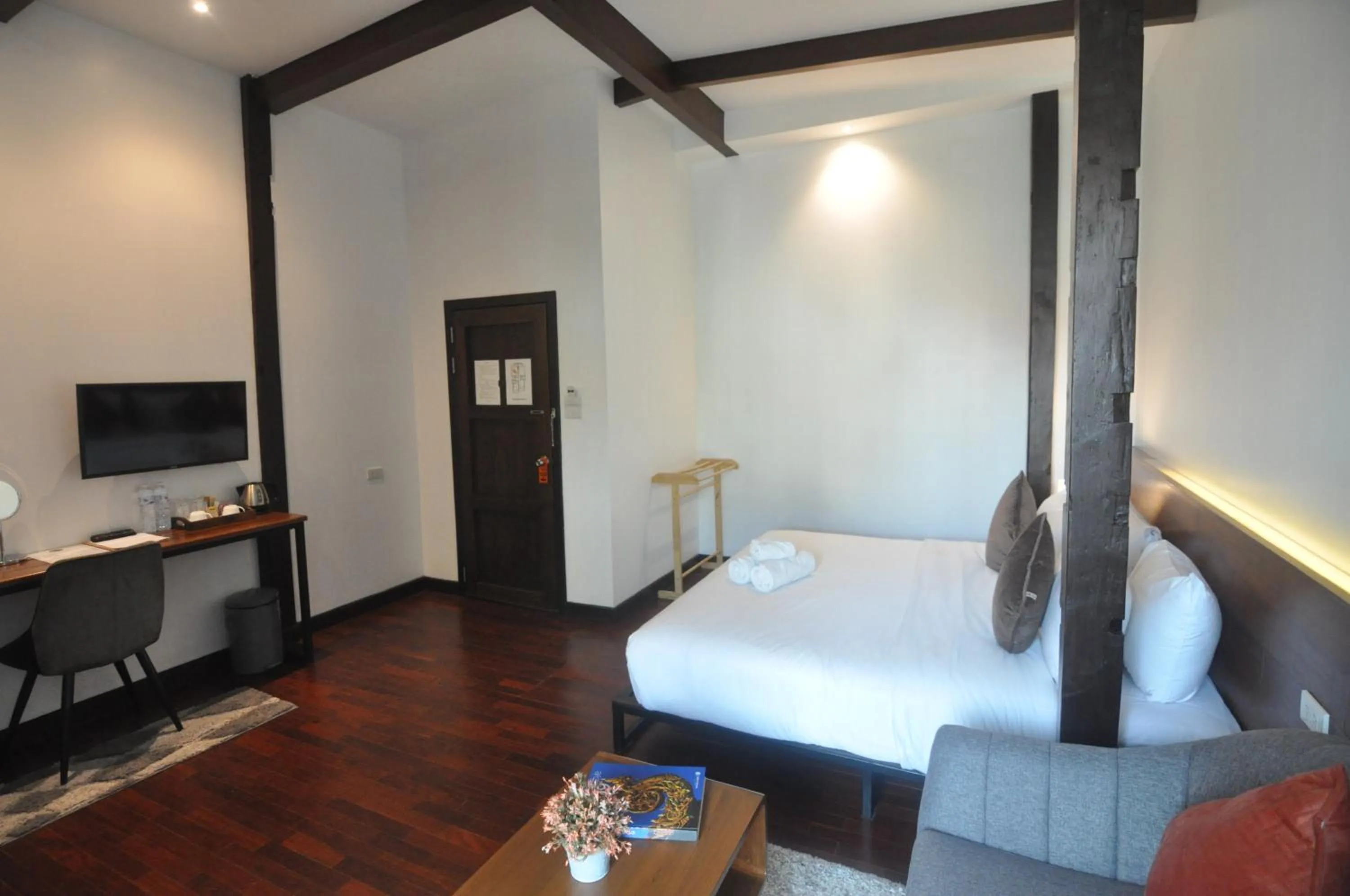 Bed in The Eight Ratvithi House