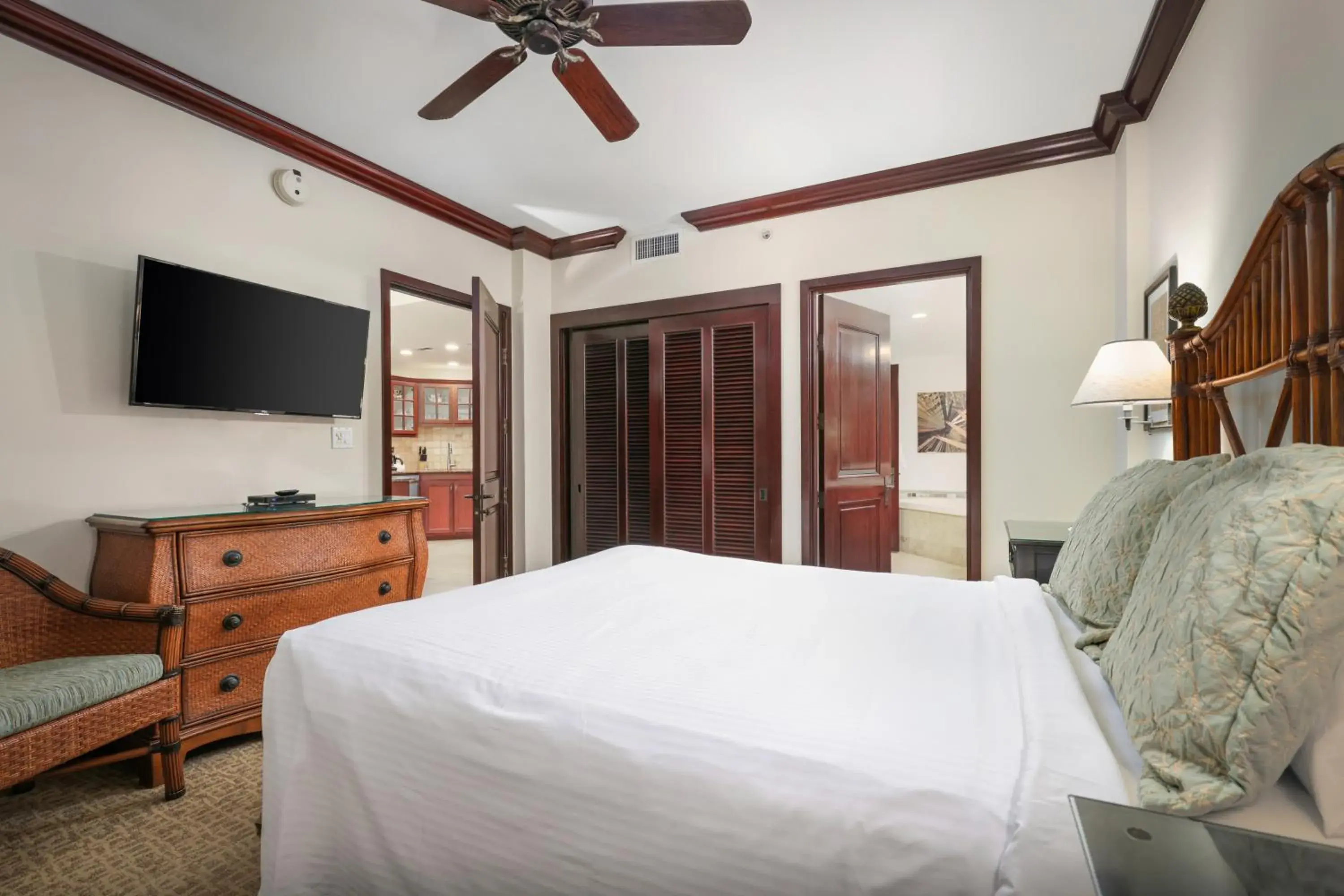 Bedroom, Bed in Waipouli Beach Resort and Spa Kauai by OUTRIGGER Bedroom, Bed in Waipouli Beach Resort and Spa Kauai by OUTRIGGER