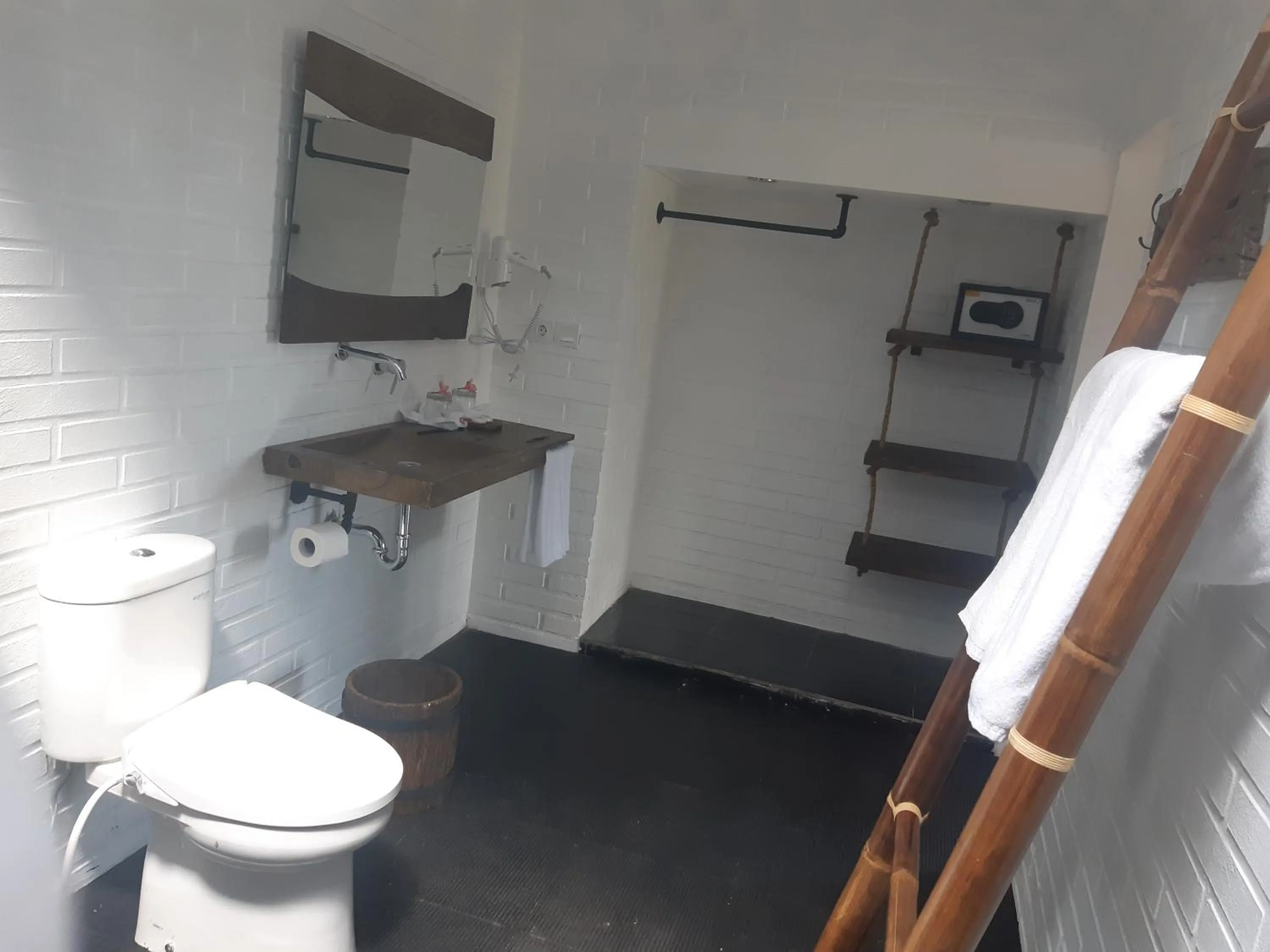 Bathroom in Bali De Pardis Cottage