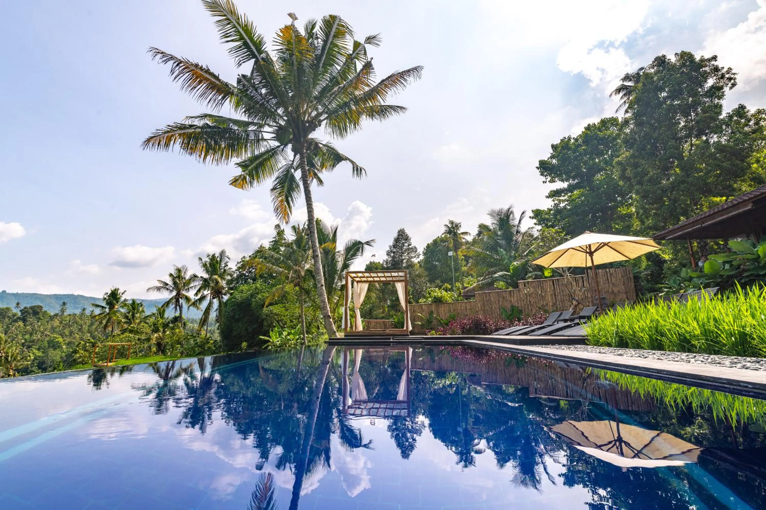 Restaurant/places to eat in Bali De Pardis Cottage