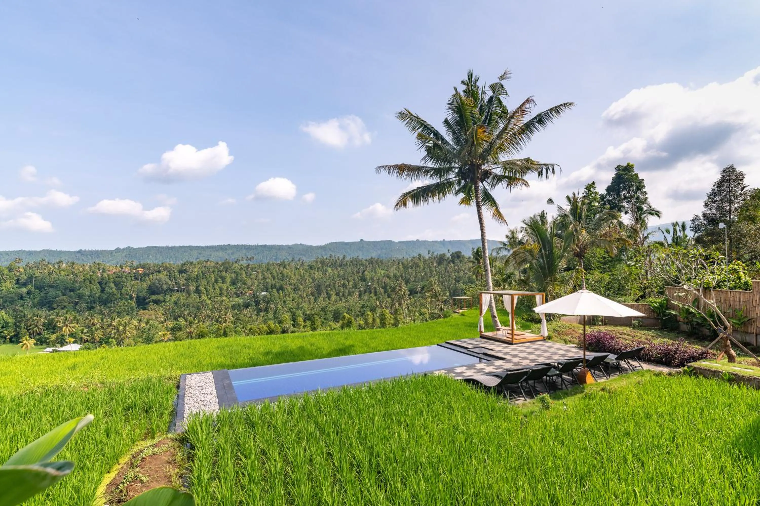 Restaurant/places to eat in Bali De Pardis Cottage