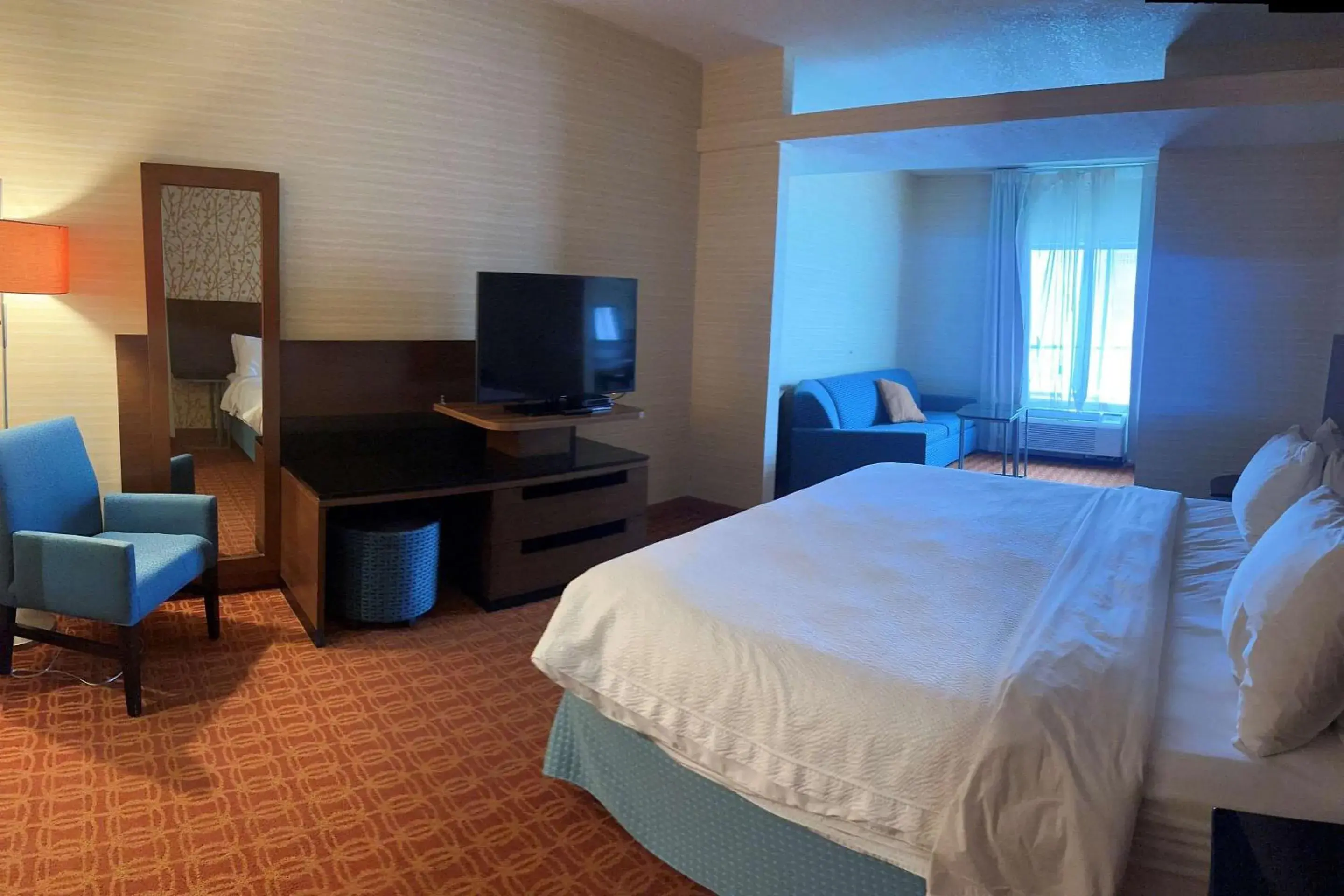 Bedroom, Bed in Peach Tree Inn and Suites Bedroom, Bed in Peach Tree Inn and Suites