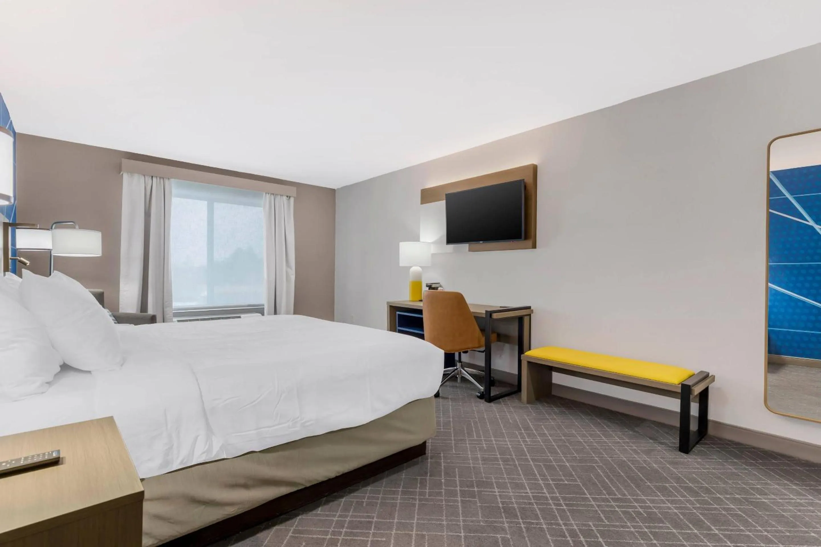 Bedroom, Bed in Comfort Inn & Suites