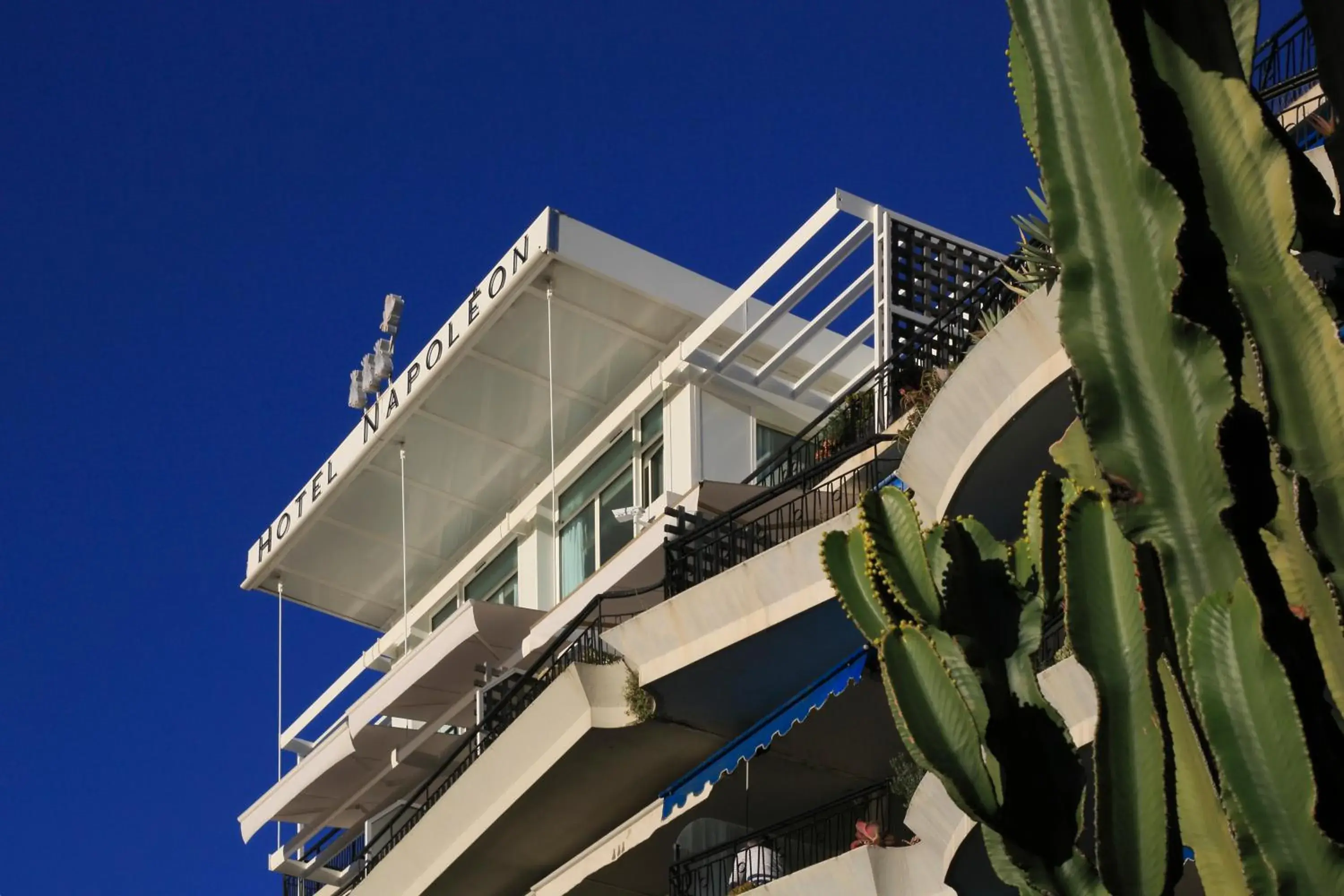 Facade/entrance in Hotel Napoléon Facade/entrance in Hotel Napoléon
