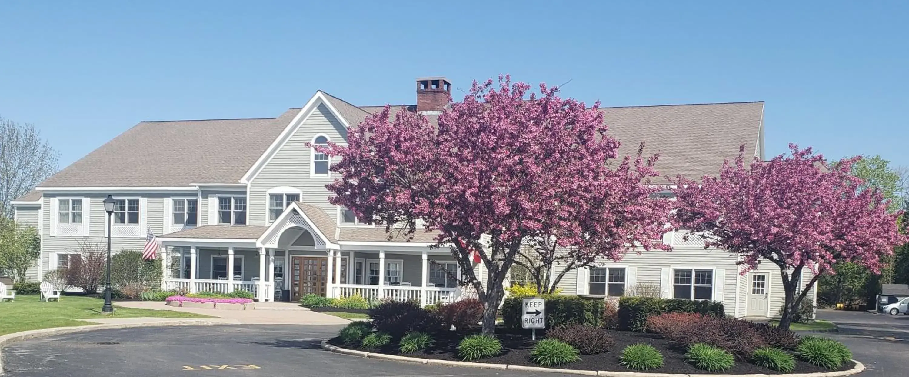 Property building in Country Inn at the Mall Property building in Country Inn at the Mall