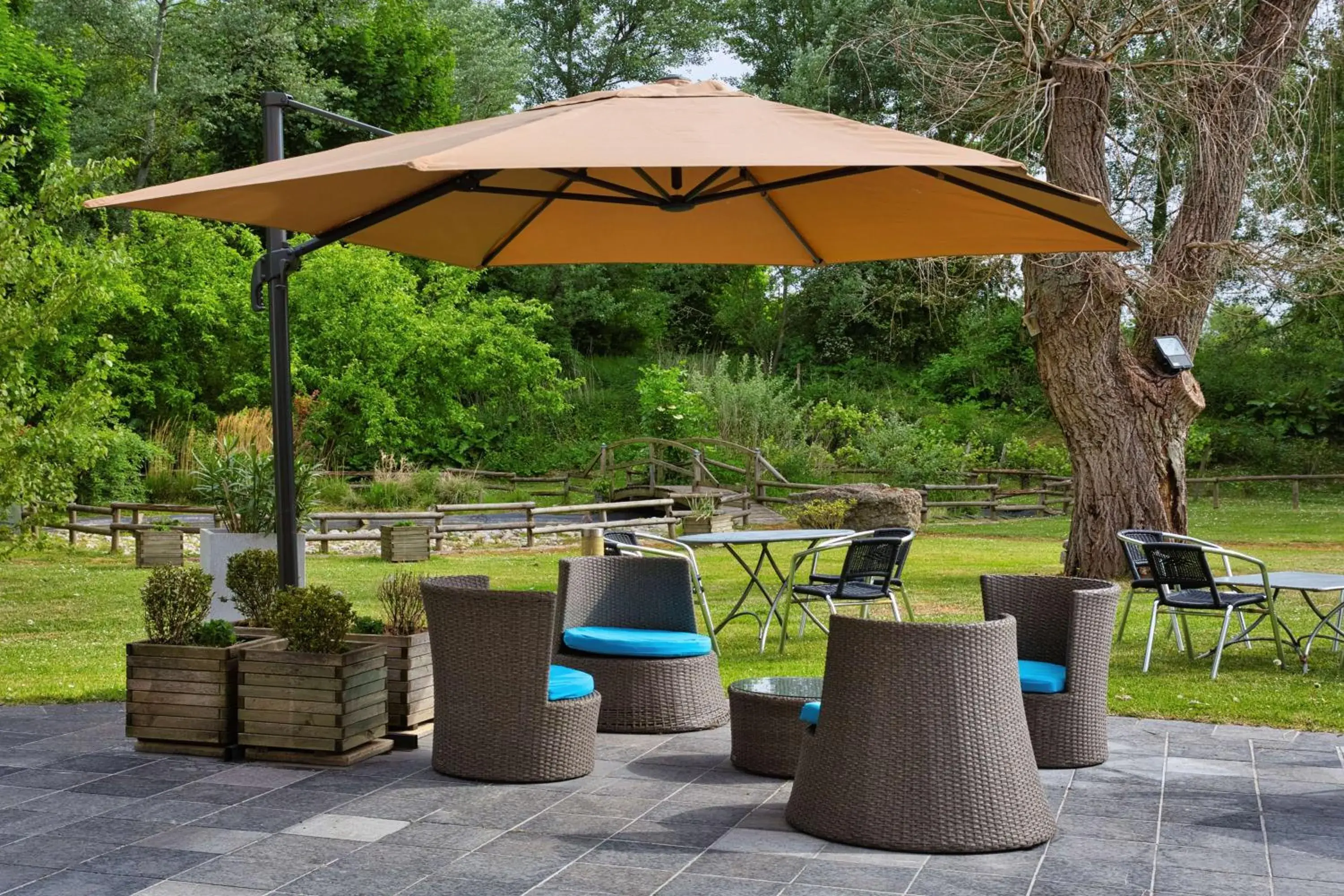 Property building in Sure Hotel by Best Western Lille Tourcoing Ex Hotel Garden Property building in Sure Hotel by Best Western Lille Tourcoing Ex Hotel Garden