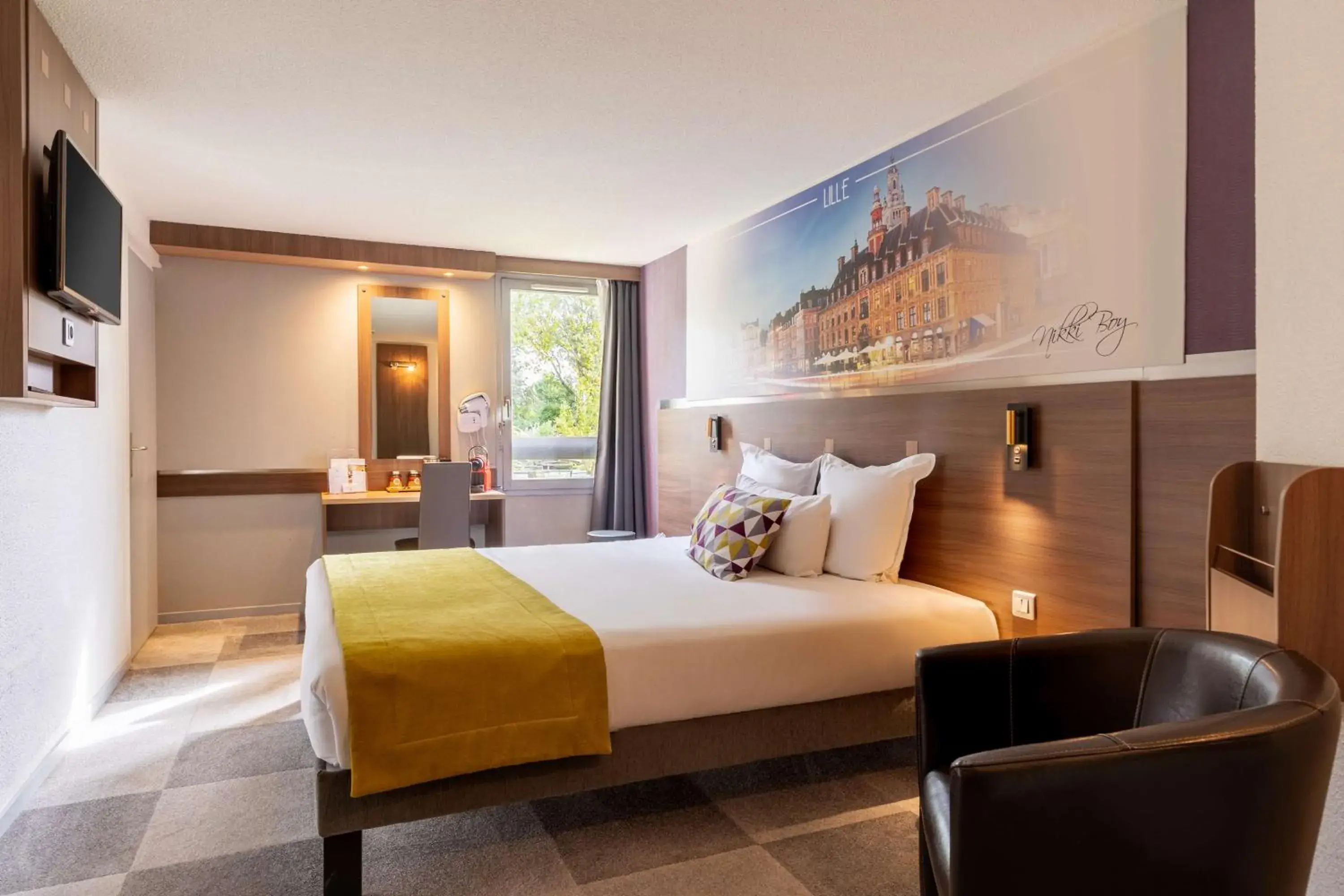 Bedroom, Bed in Sure Hotel by Best Western Lille Tourcoing Ex Hotel Garden Bedroom, Bed in Sure Hotel by Best Western Lille Tourcoing Ex Hotel Garden