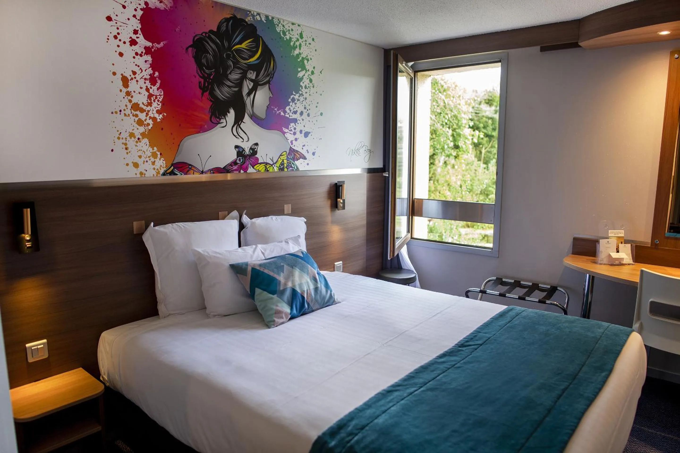 Photo of the whole room, Bed in Sure Hotel by Best Western Lille Tourcoing Ex Hotel Garden