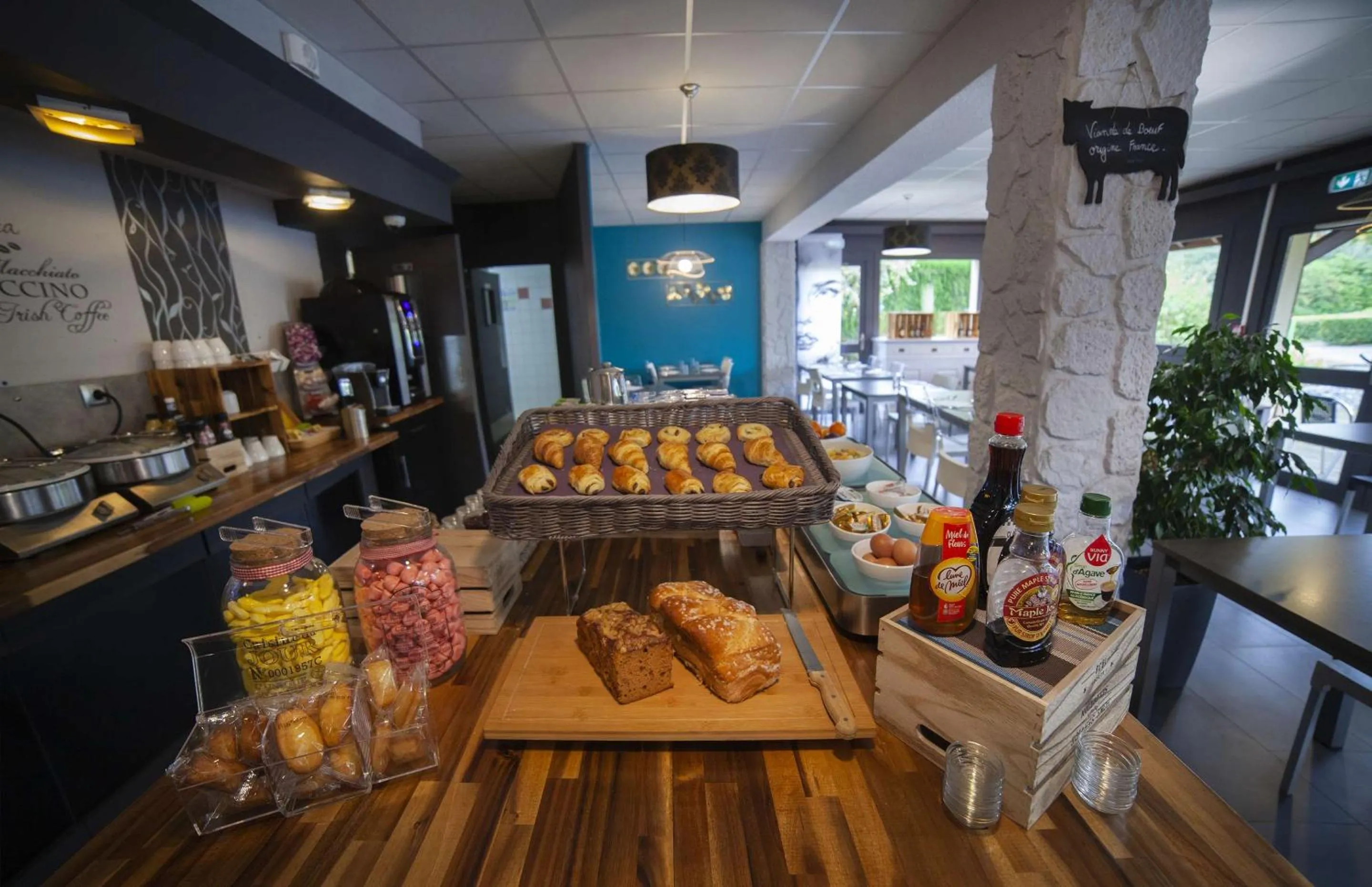 Restaurant/places to eat in Sure Hotel by Best Western Lille Tourcoing Ex Hotel Garden