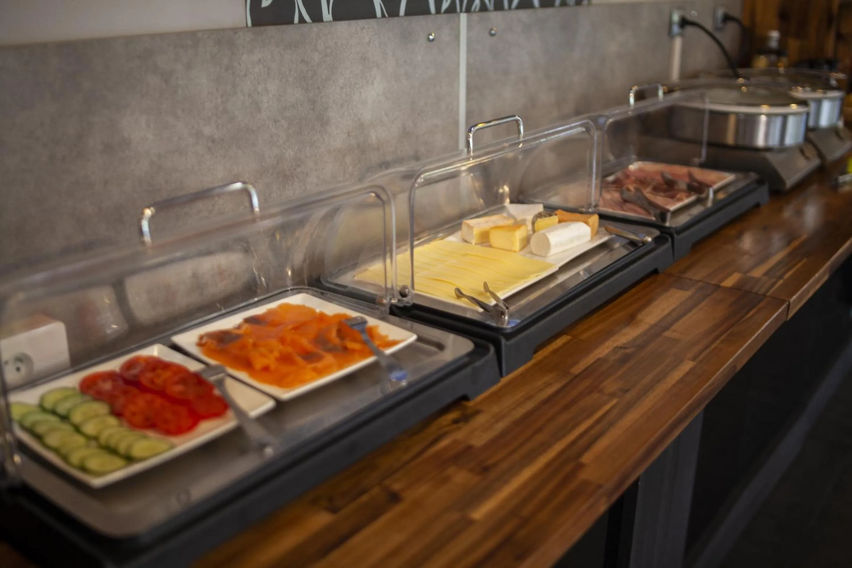 Food in Sure Hotel by Best Western Lille Tourcoing Ex Hotel Garden