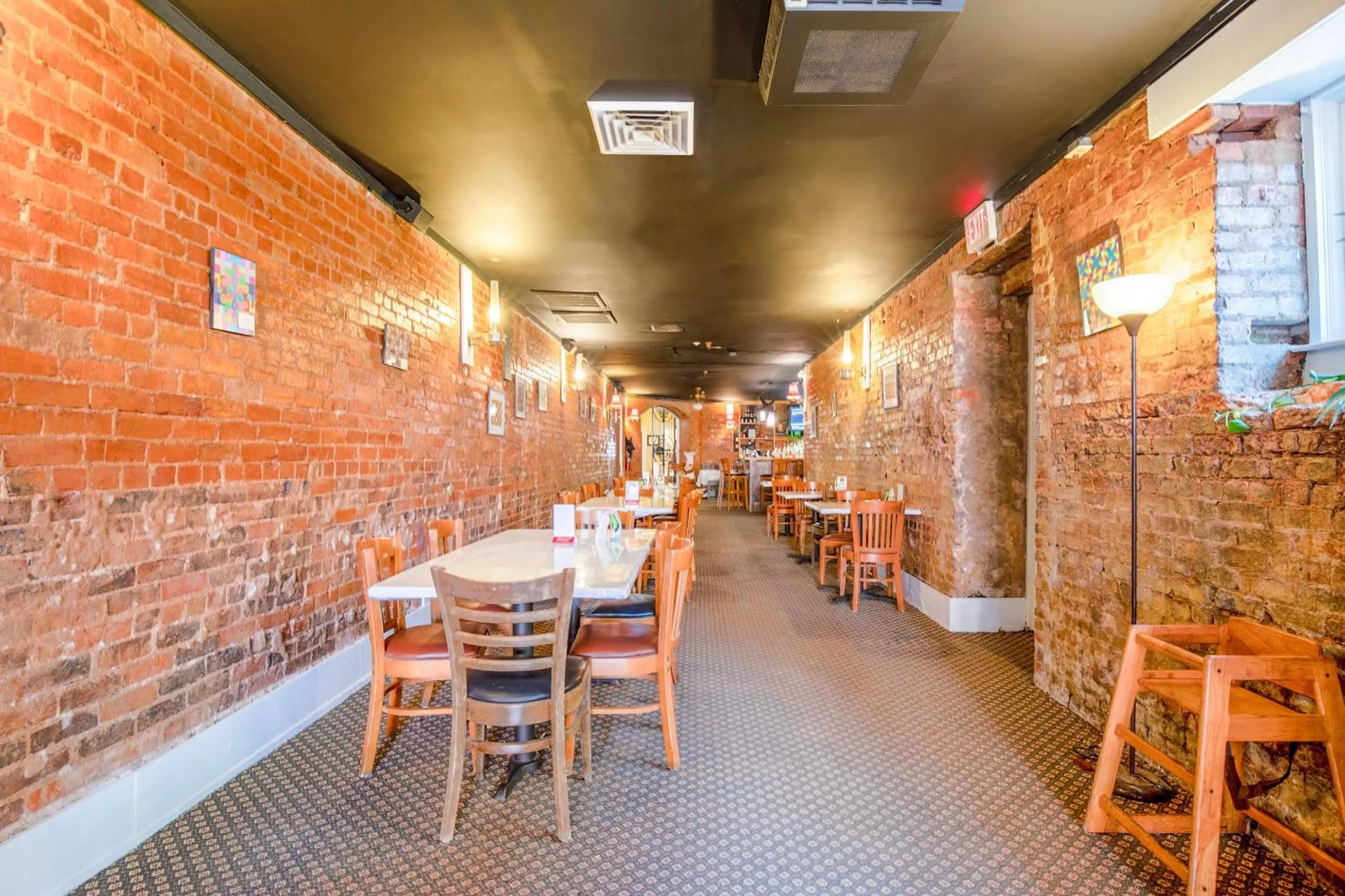 Restaurant/places to eat in The Belmont Inn by OYO