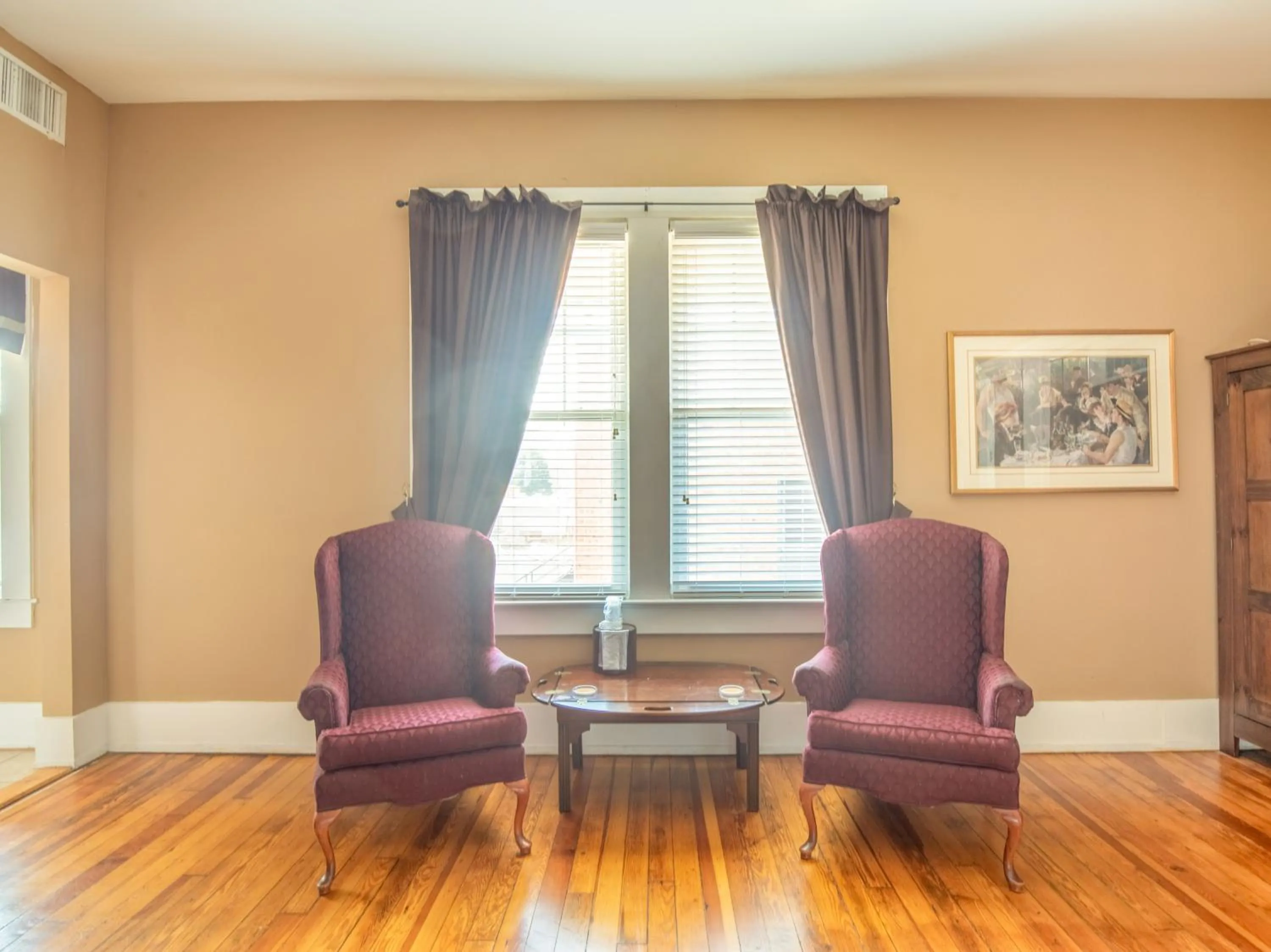 Seating area in The Belmont Inn by OYO